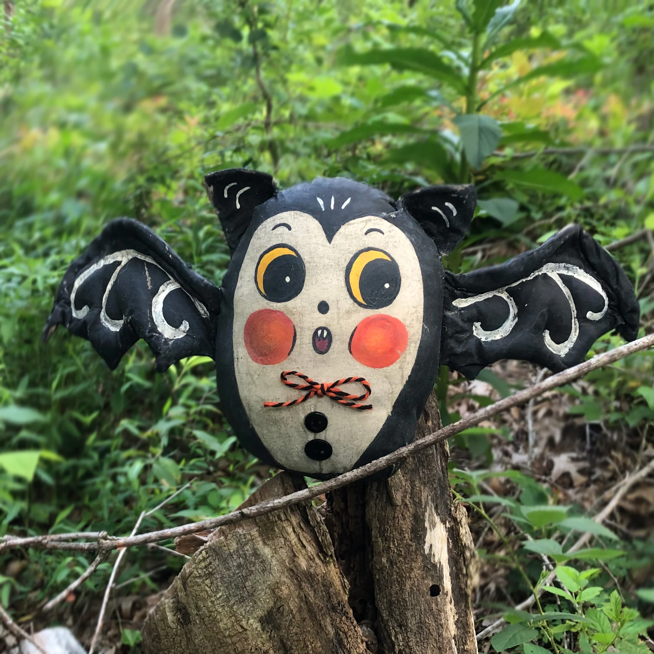 JPD Partners in Craft * Amber’s Imagination Co. + Johanna Parker Design * Artist Collaboration ~ Hand-sewn, painted and distressed weighted bat with posable wings!