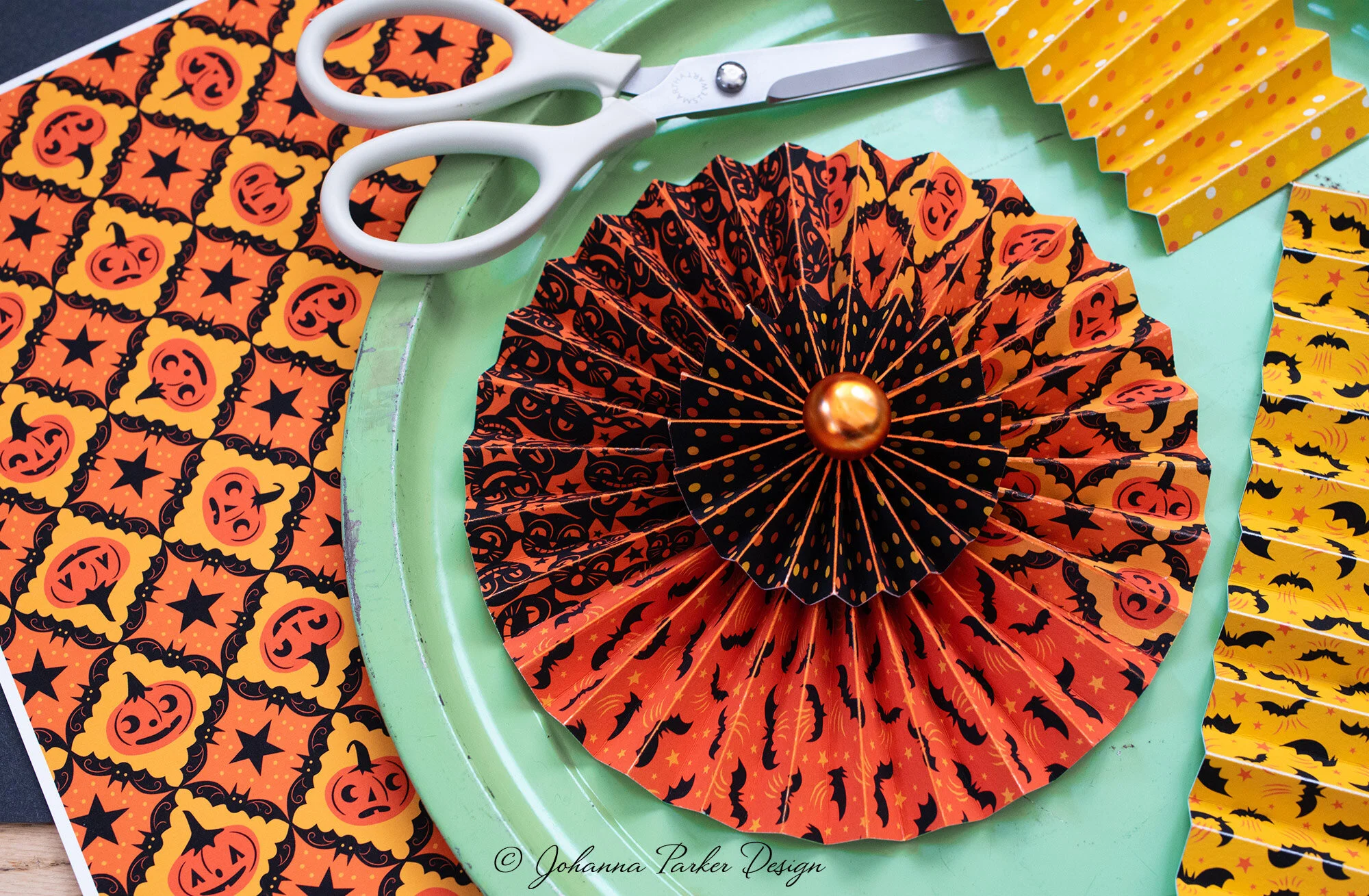 Pumpkin-Party-Rosette-Johanna-Parker-Halloween-Printables.jpg