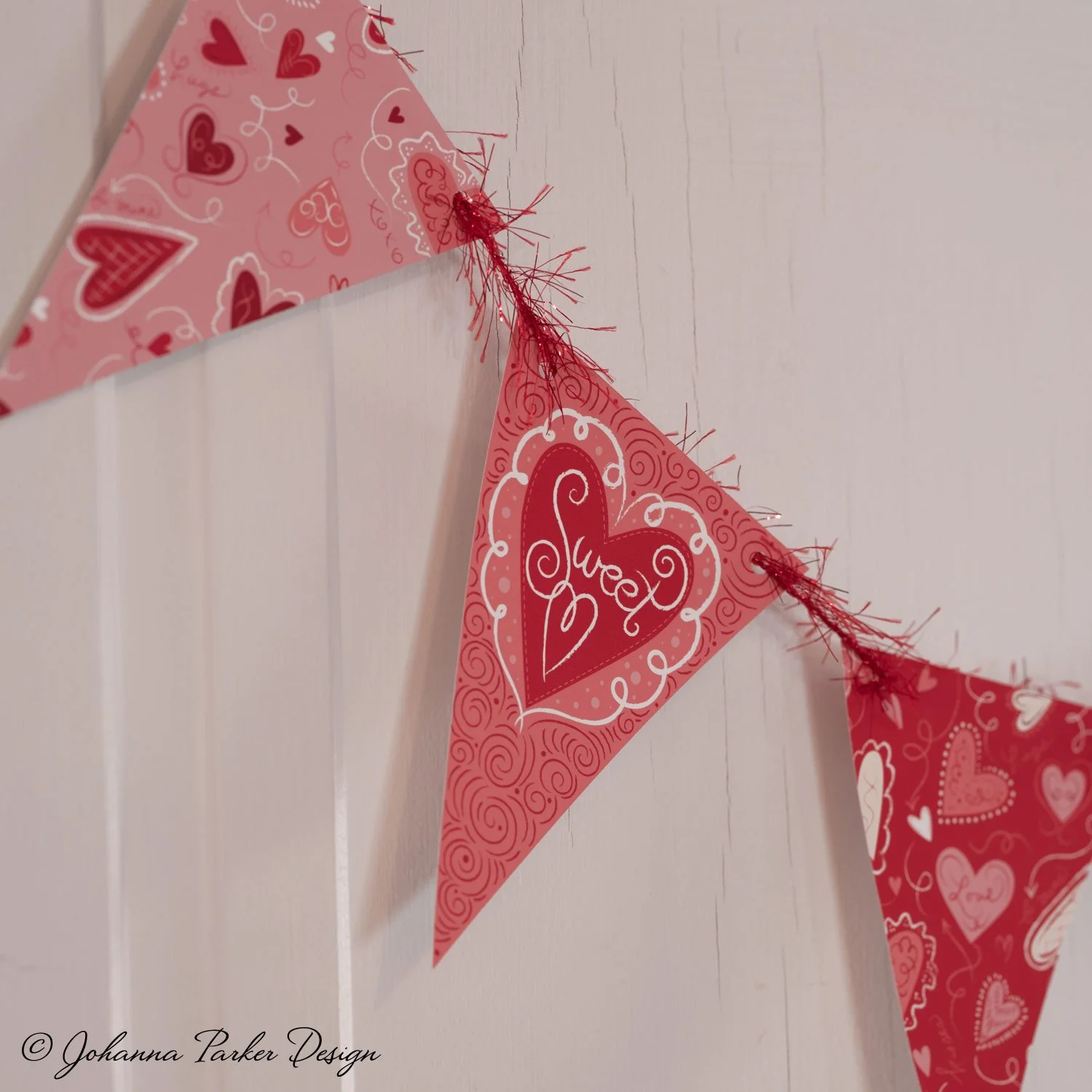 Sweet-Heart-Valentine-Garland-left-end.jpg