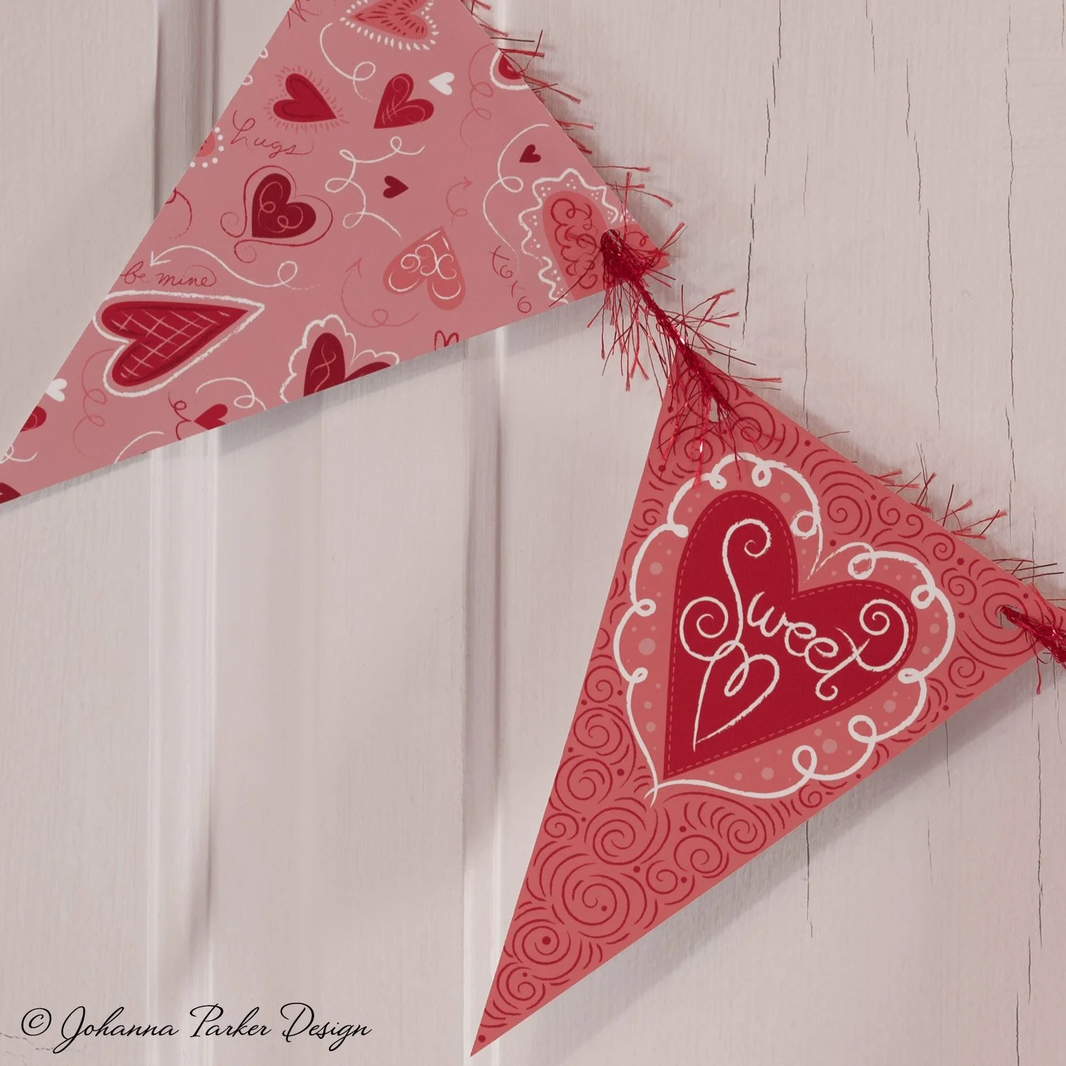 Sweet-Heart-Valentine-Garland-front-left-crop.jpg