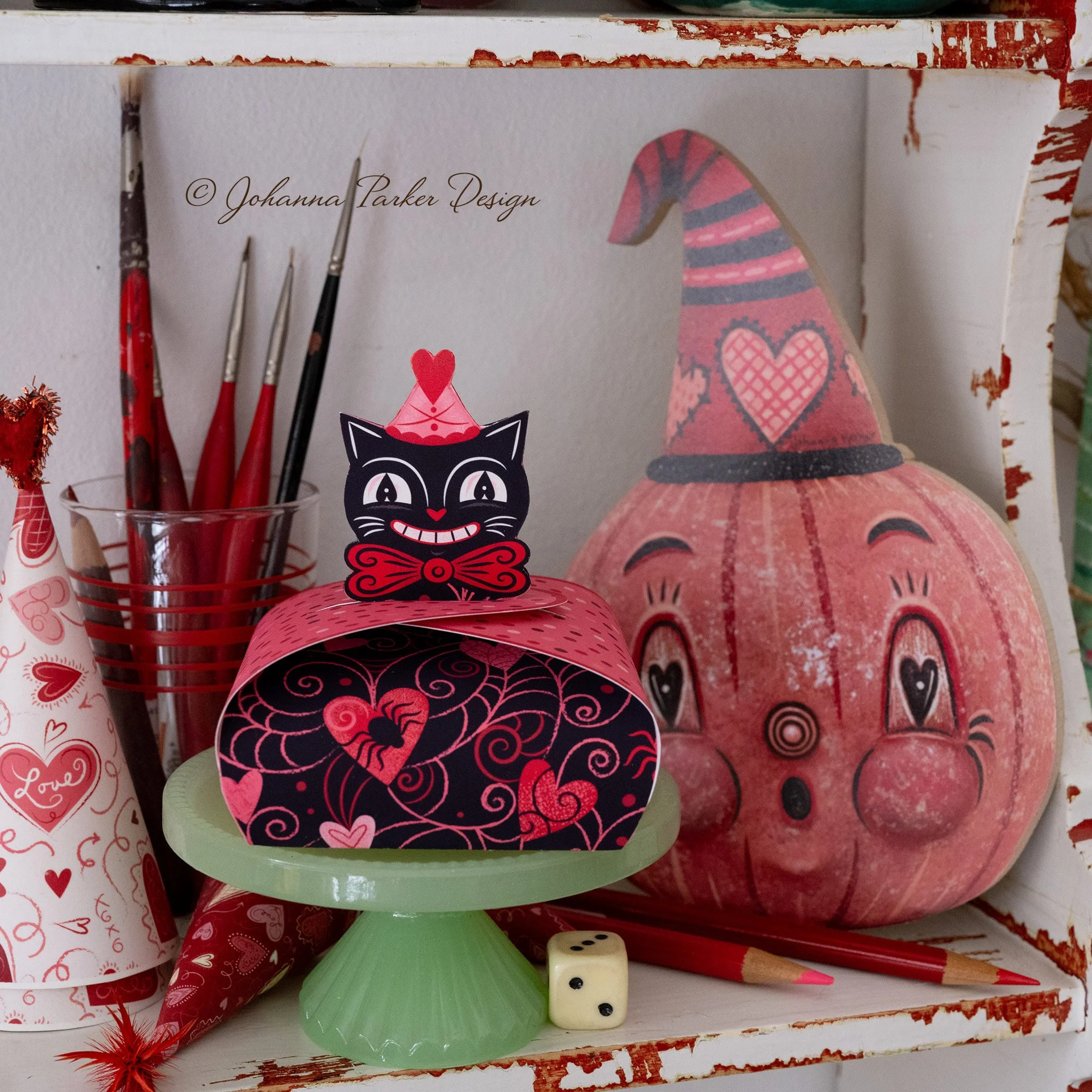 Johanna-Parker-Valoween-Black-Cat-Gift-Box-Printable-art-shelf.jpg
