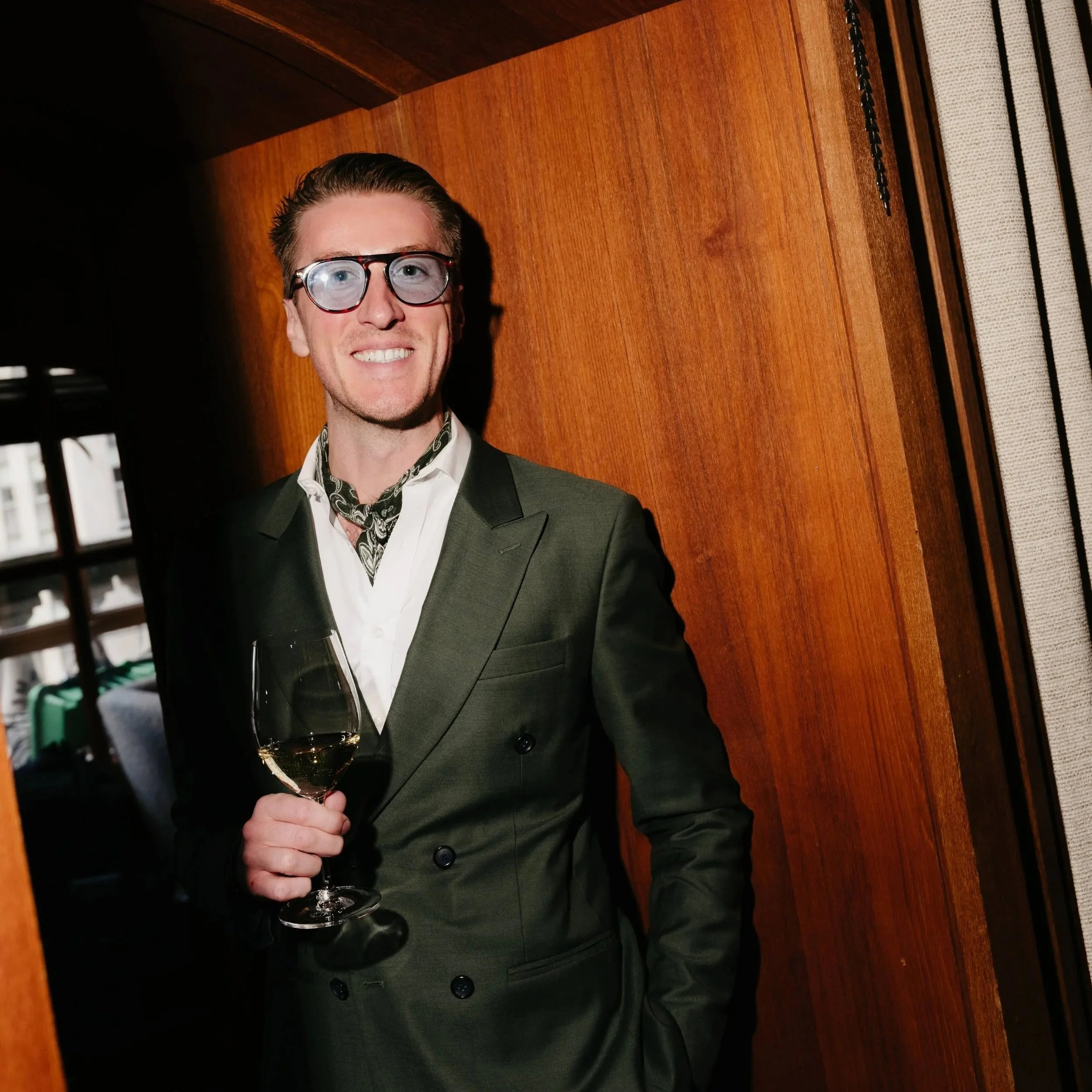 SSA Instructor, Champagne, France born
