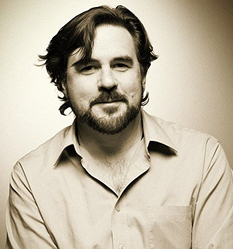JRheadshot.png