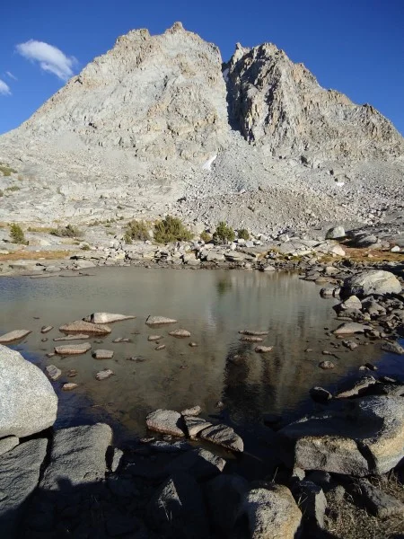 Beginning of the traverse from Darwin bench. Ascend the right hand skyline, into and back out of the notch.