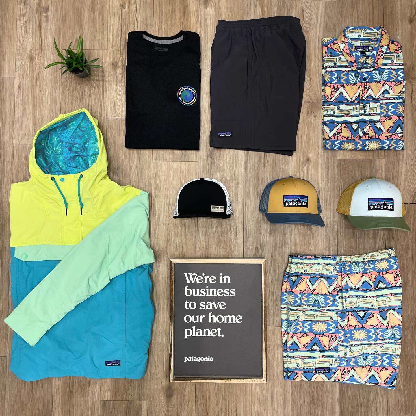 always down for some good products! 

the new @patagonia collection is now a available. 

#altonpremiumboardstore #patagonia #feldkirch #newcollection