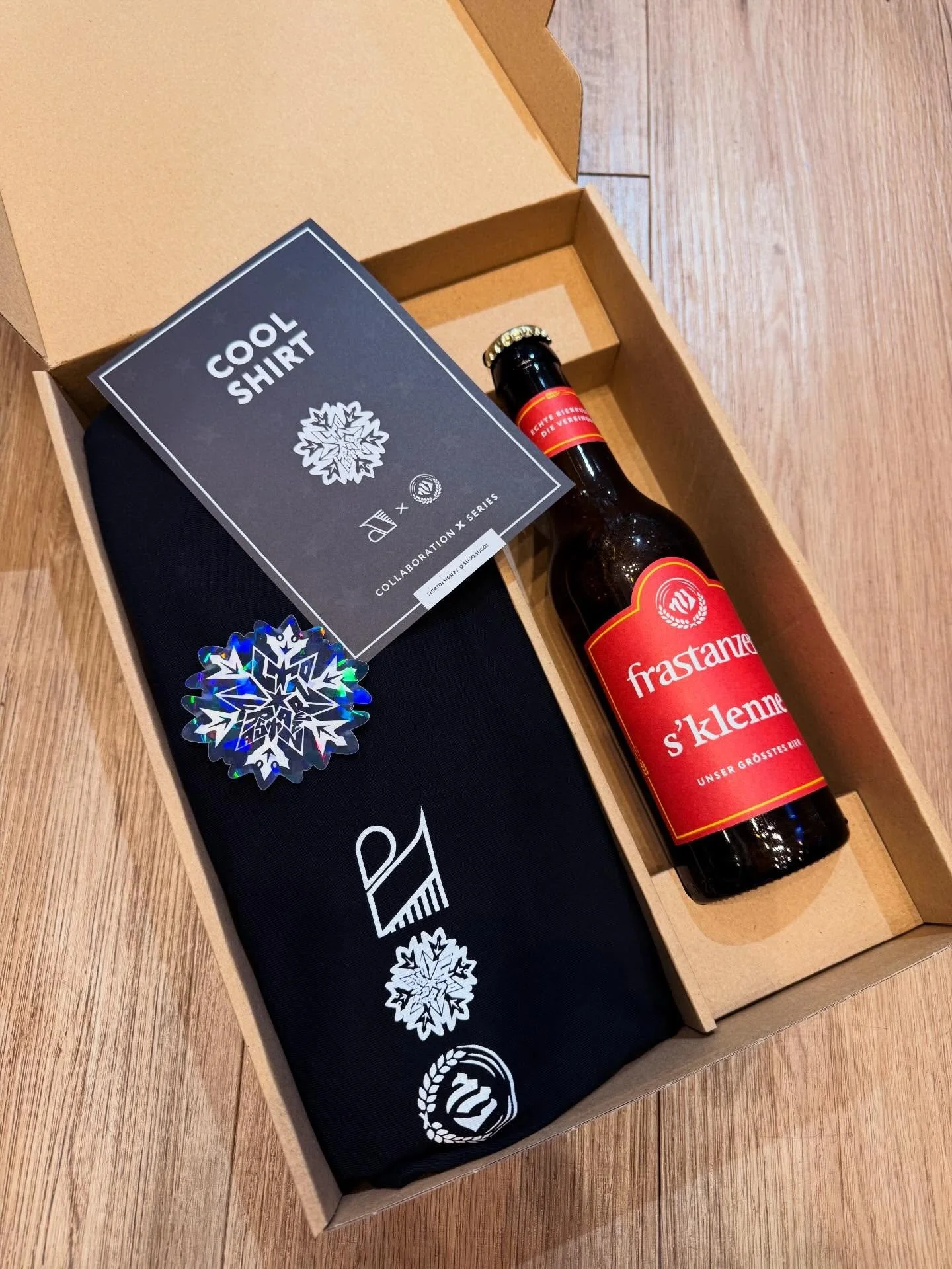 ALTON &times; FRASTANZER &ndash; Shirt Vol. 5

Hol dir jetzt das neue Collab-Shirt direkt an der @frastanzer Rampe oder im @altonpremiumboardstore.

Limited Edition ⚠️

Das beste Weihnachtsgeschenk 🎄

Perfekt in der Geschenkebox &ndash; optimal f&uu