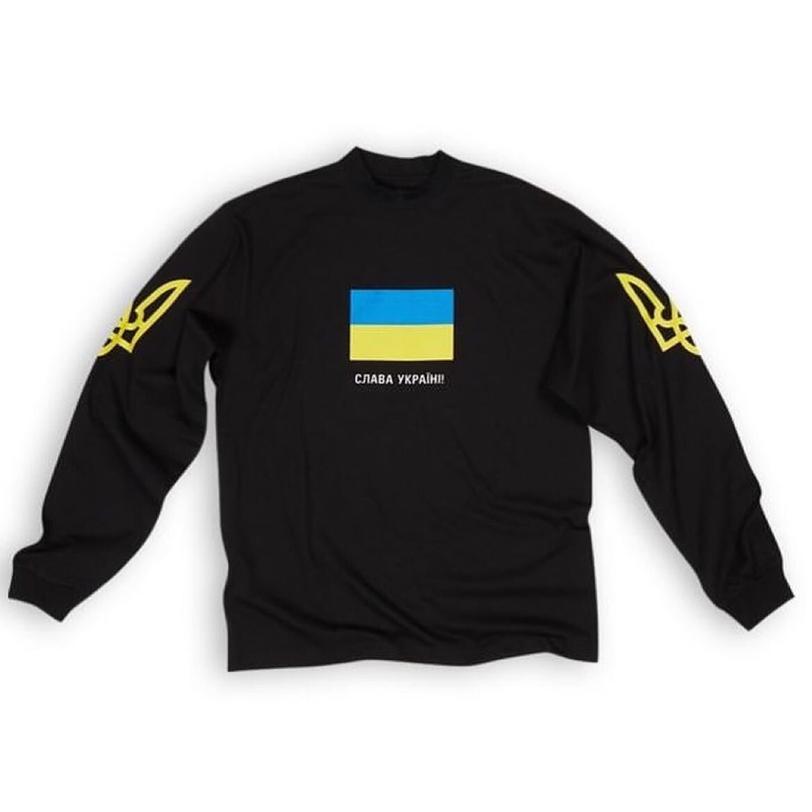 Repost from @ukraine
&bull;
⚡️@balenciaga designs shirt to raise money for Ukraine.

The brand announced on July 28 that it joined United24, a platform launched by President Volodymyr Zelensky for charitable donations in support of Ukraine, as the co