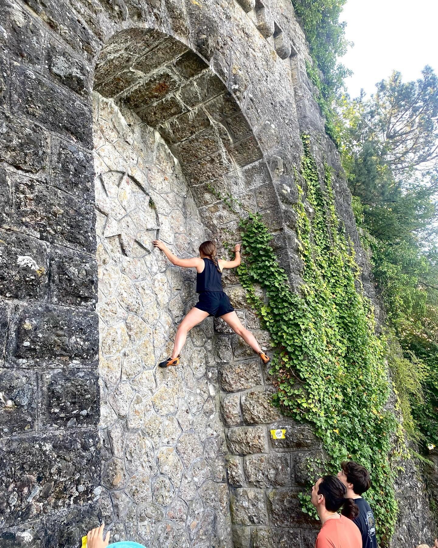 Vielen dank allen, f&uuml;r den gelungenen Anlass. 

Tolle Menschen, interessante Boulderprobleme an den Mauern der Stadt, supper Helfer*innen, Sponsoren, sch&ouml;nes Wetter und gutes Essen, machten den Tag m&ouml;glich.