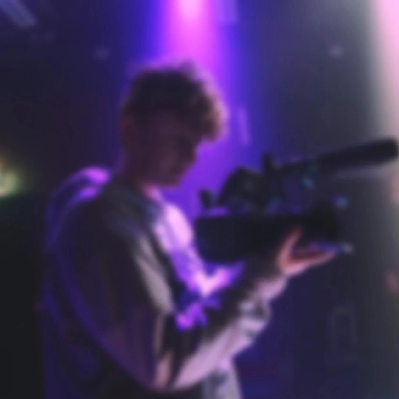 Mand med kamera på dox:world i århus