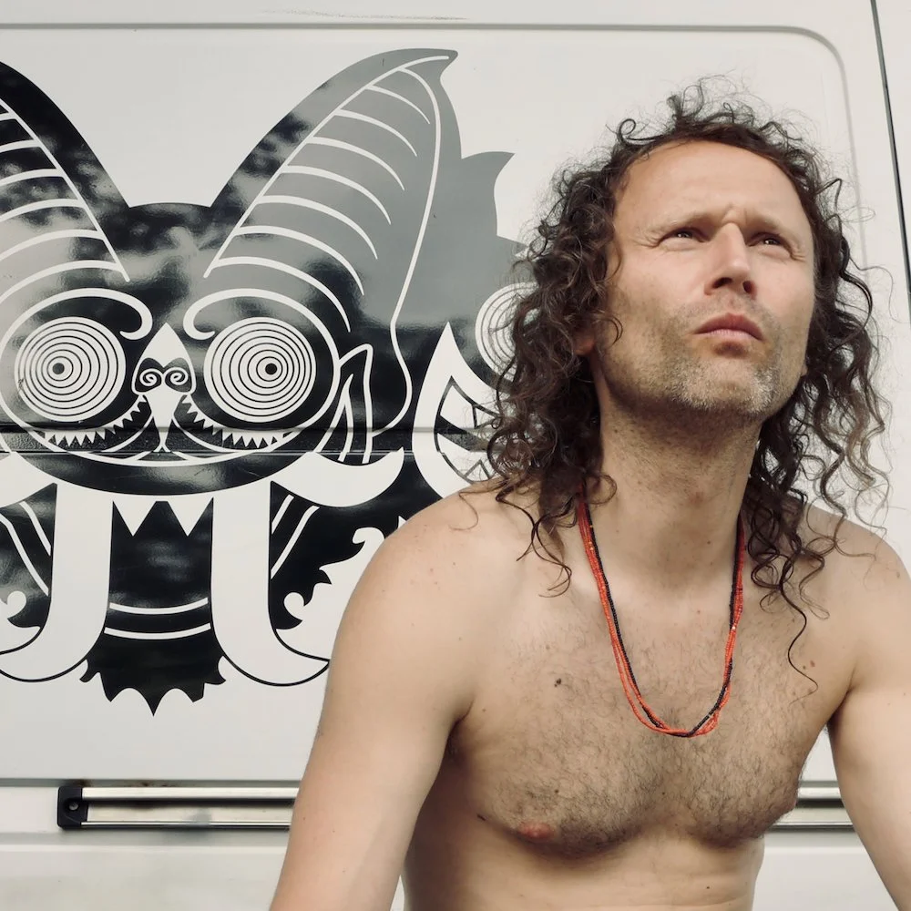 Andy Deserto Parallax Schlössli Ins Echo Guerilla Tour Vitaltransformer.jpeg