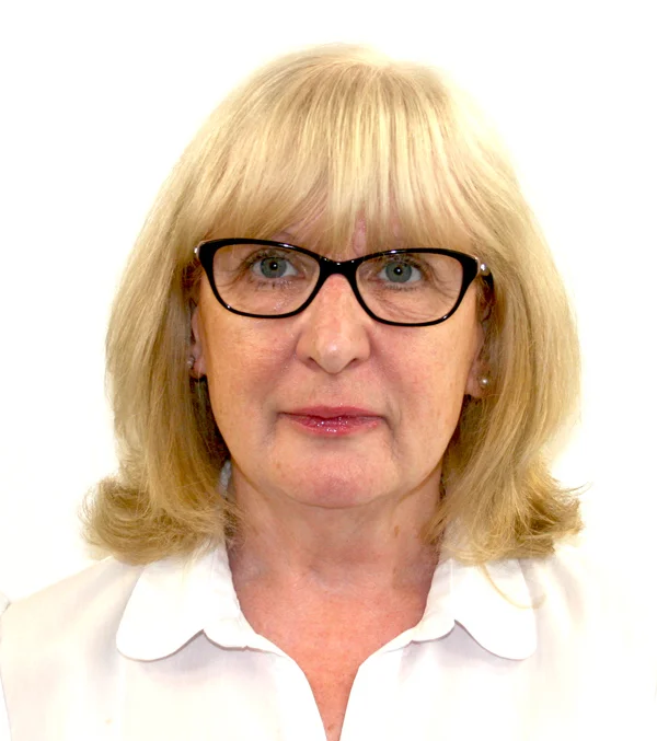 Pam / Shop Manager