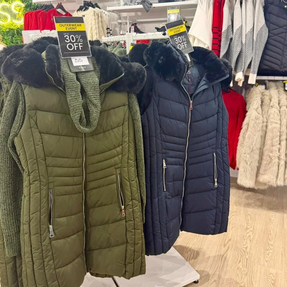 Wrap up the season in style ❄️
Your new favorite coat is waiting — up to 30% off selected outerwear at klasscollection! 🧥
Limited time only 🕒
#KlassFashion #OuterwearEdit #StyleEvent #WinterWardrobe