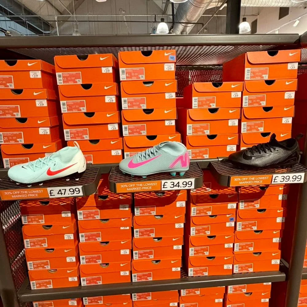 ⚡️Game on!⚡️
Score 30% OFF the below football boots at @Nike — limited time only! 👟🔥
#NikeFootball #BootDeal #GameReady