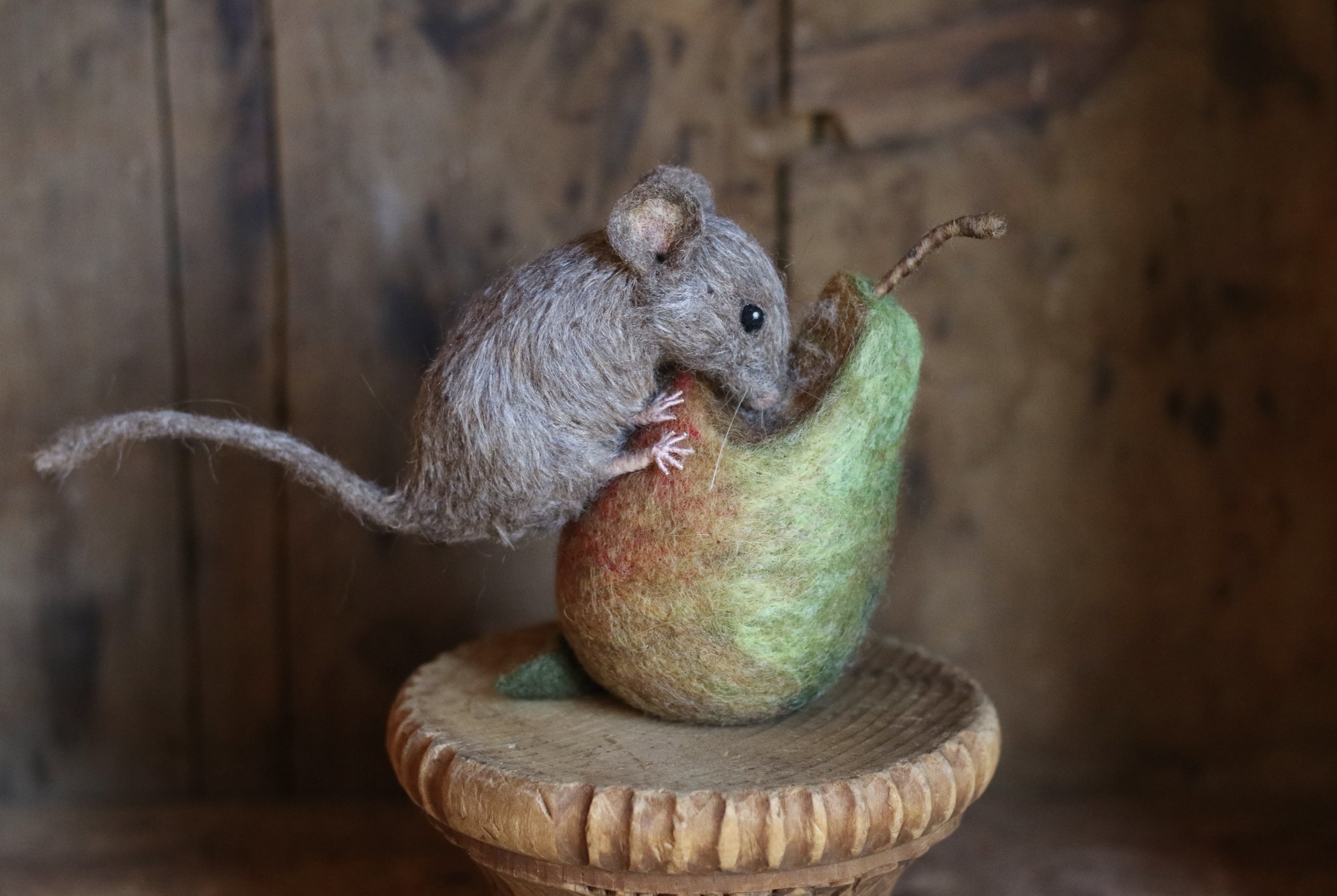 needle felted mouse and pear