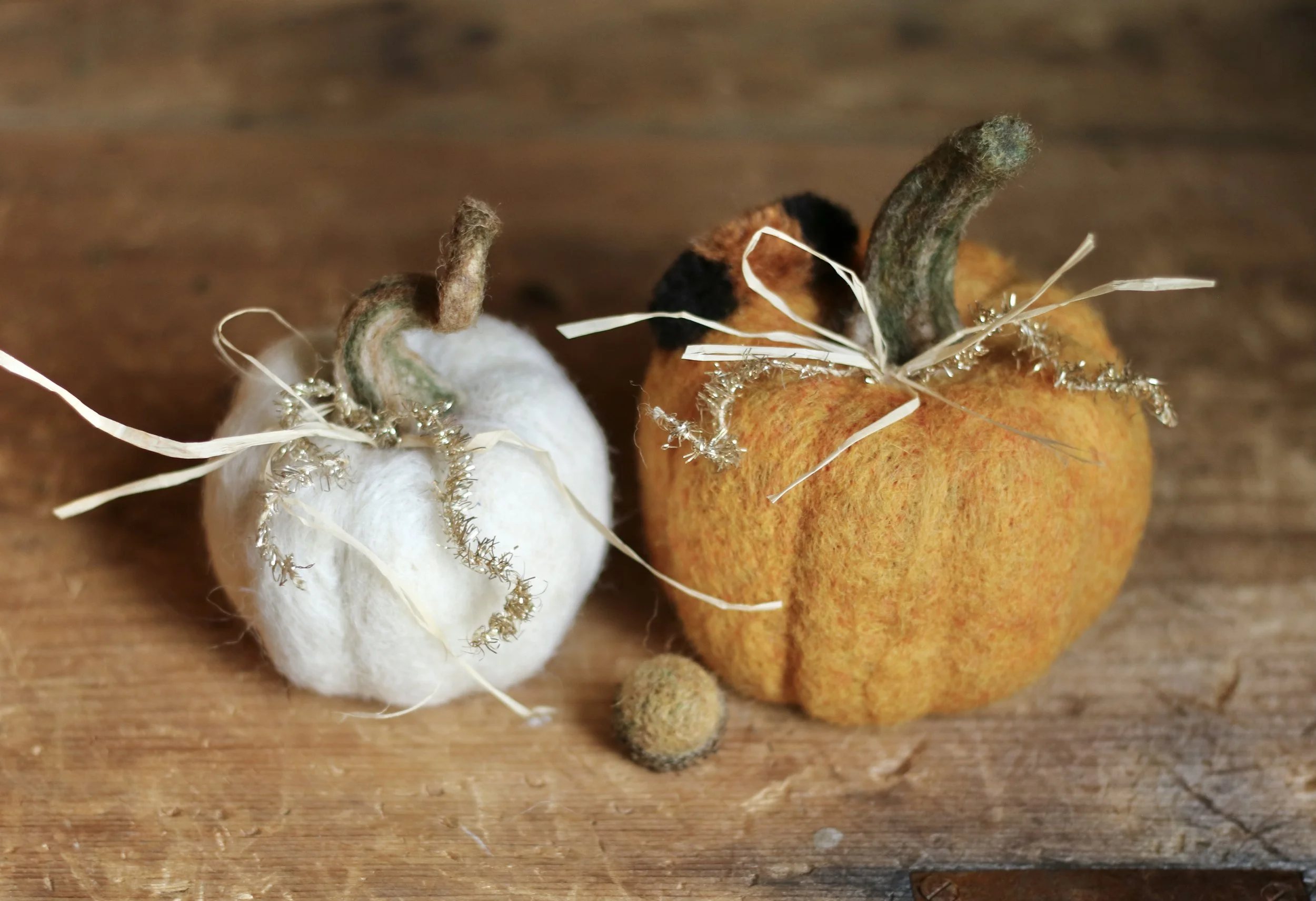 needle felted pumpkin