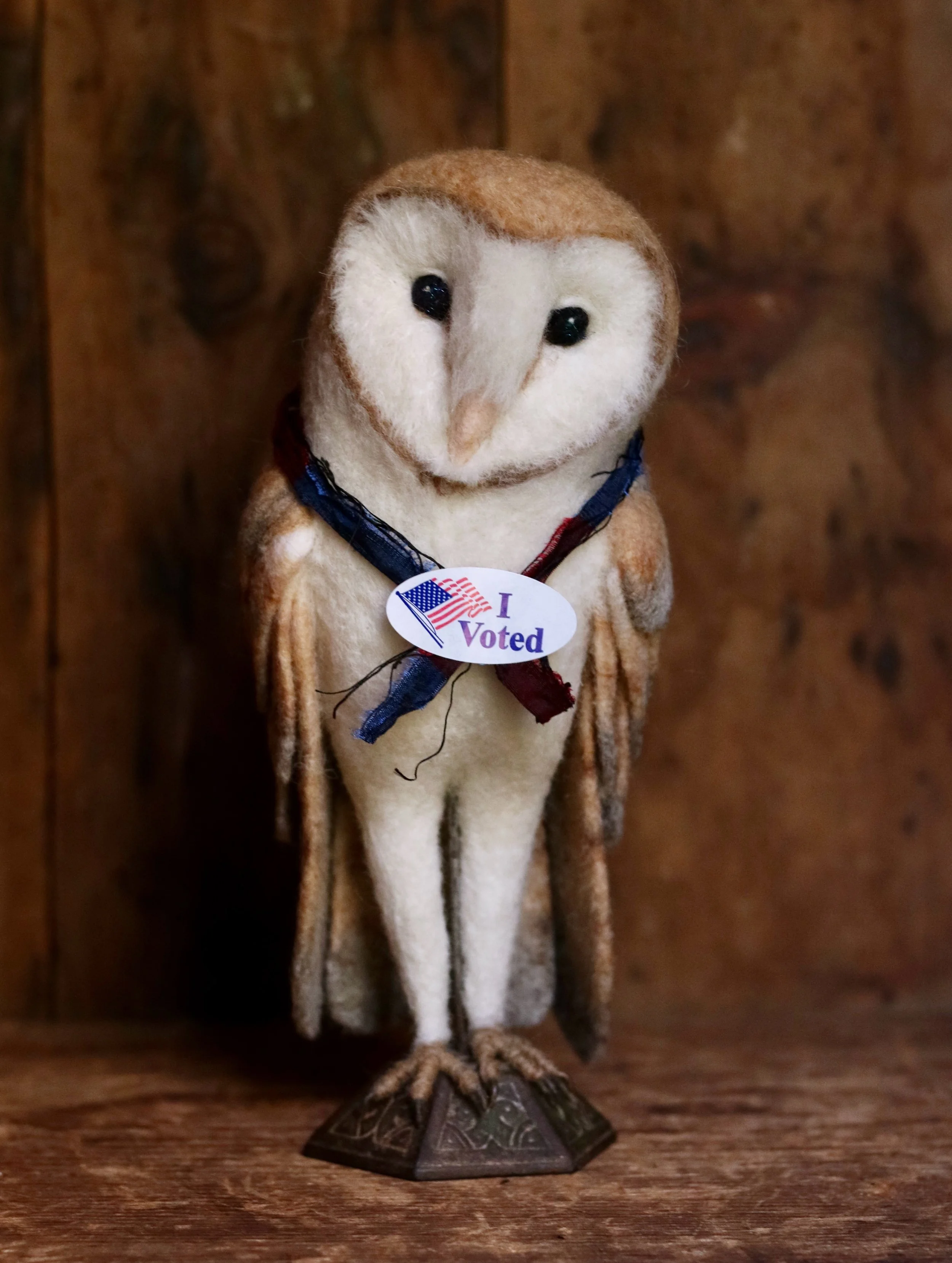 Wise barn owl wants you to know. 🗳️
.
#barnowl #upperwestside #owlart #gotv 
#interiors
