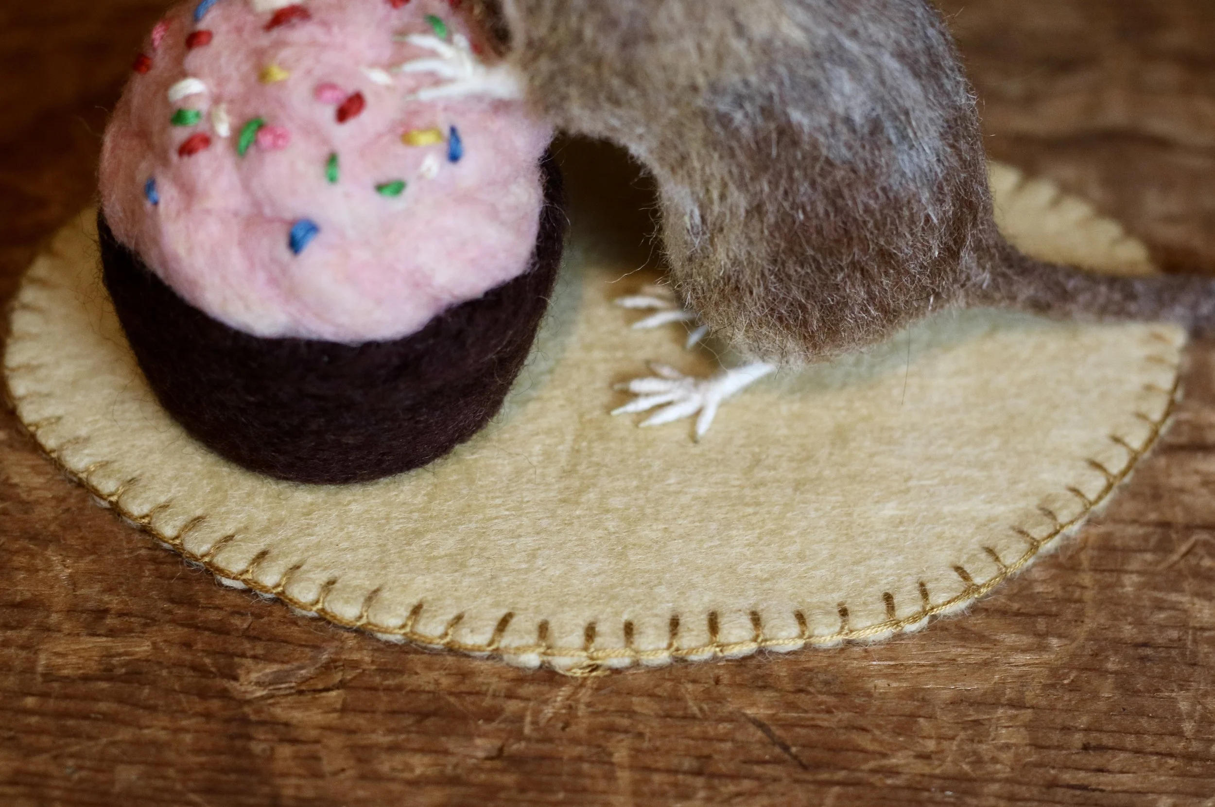 needle felted mouse