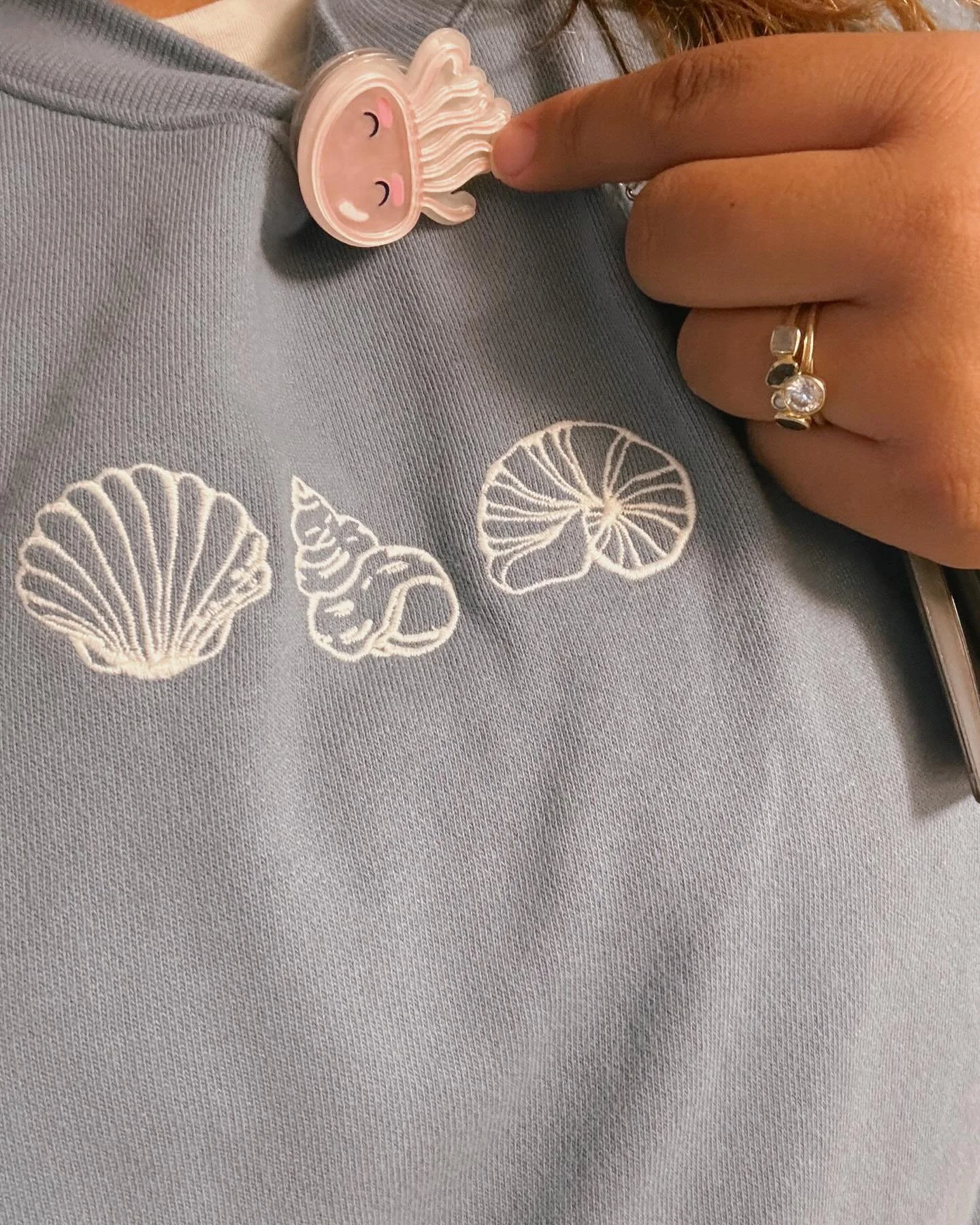 Obsessed with my new crewneck sweater! 🐚Got it @target 

#staysalty #shells #seashells #clothing #shellsweater #beachy #coastalclothing