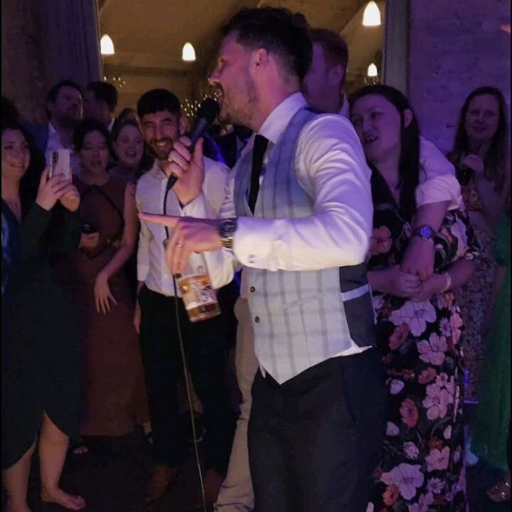 Another fantastic party on Saturday night at the amazing @lapstonebarn.

We celebrated the wedding of @stefancurtis &amp; @sdaley30 in absolute style 🎶

This time we performed alongside probably the best band I've worked with, @blocoffthewall who se
