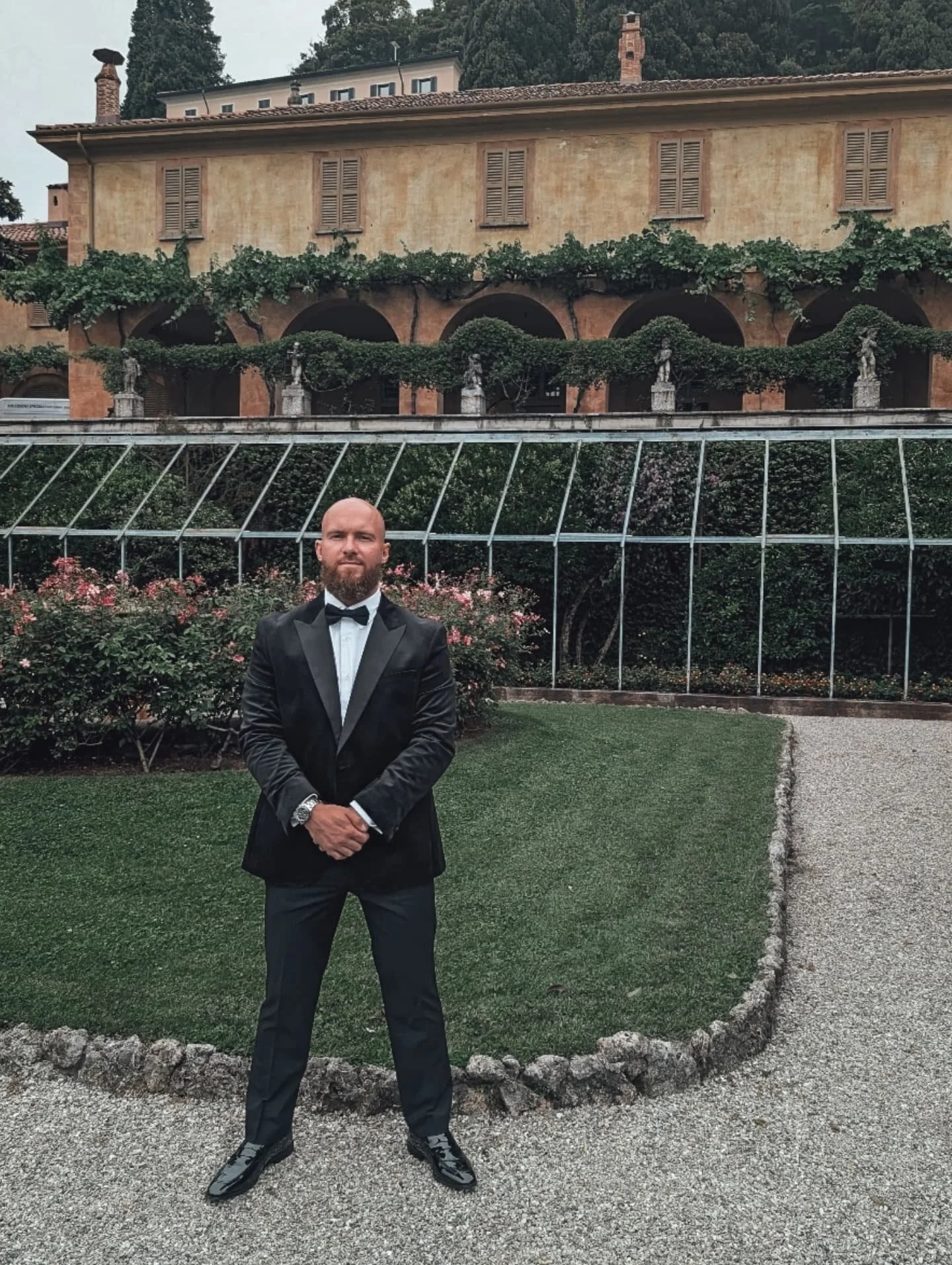 This time last week we were flown out to Lake Como, Italy for the most beautiful wedding at @villapizzo.
We played a chilled early set for the drinks reception after the ceremony with sax &amp; bongo with @apollolivemusic and then a solo set for the 