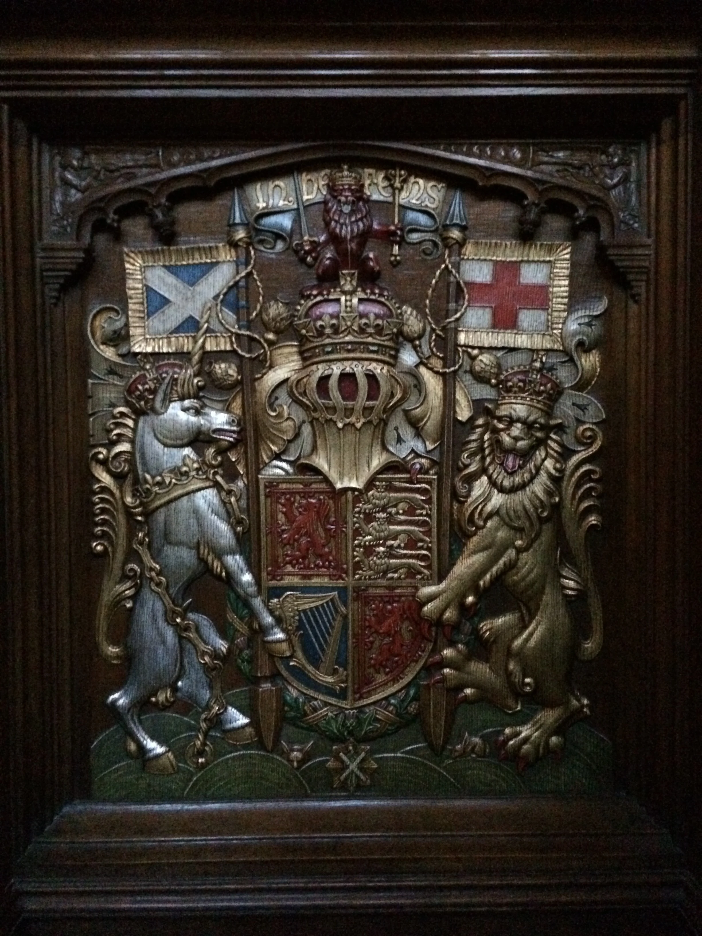  The Queen’s Scottish Coat of Arms on her church pew.  &nbsp; 