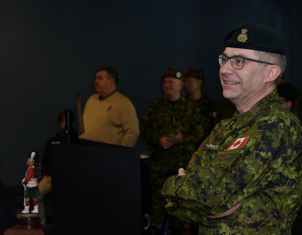 The General fielding questions from young cadets.