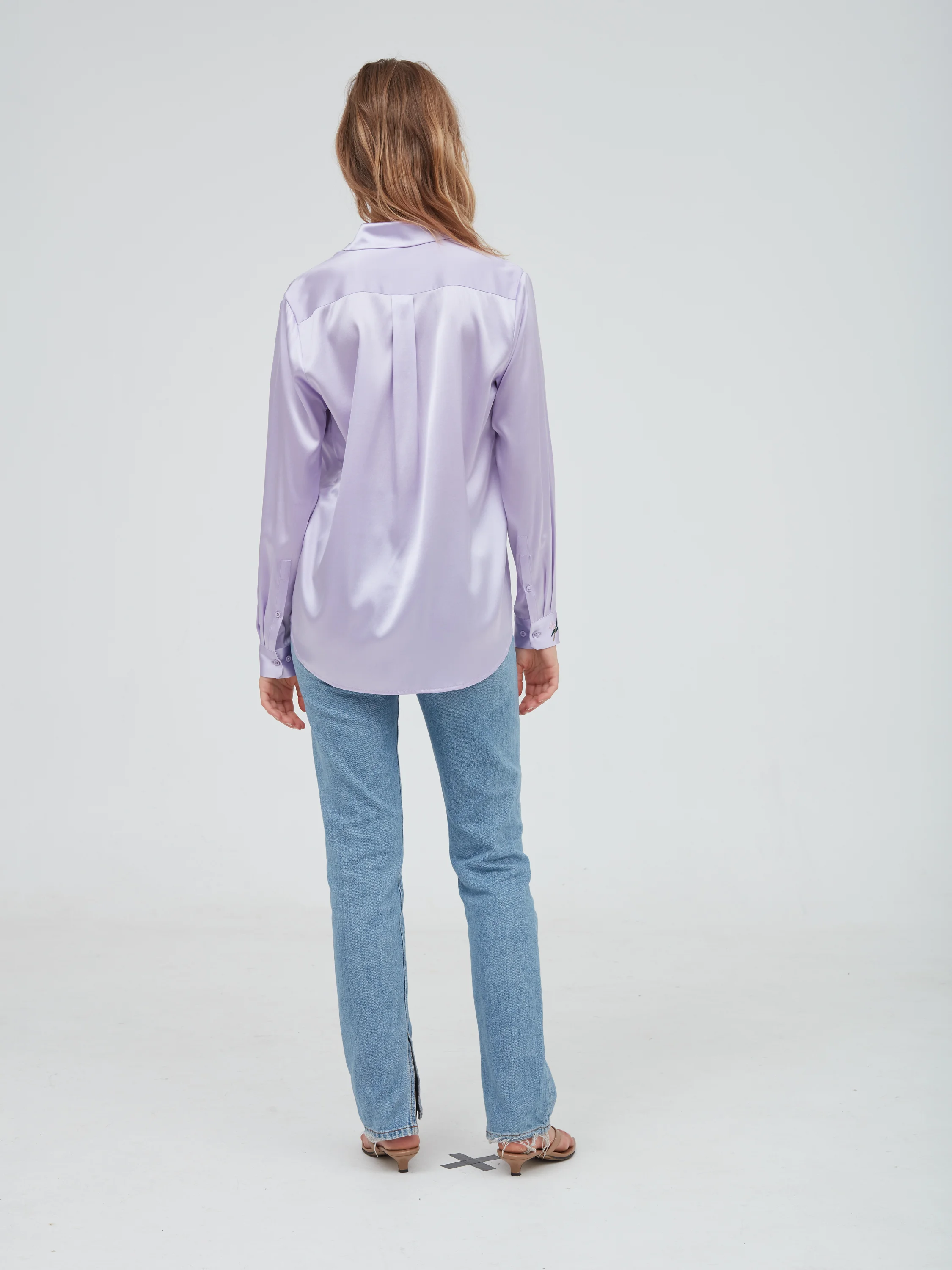 BeigeShirtLilacBack.jpg