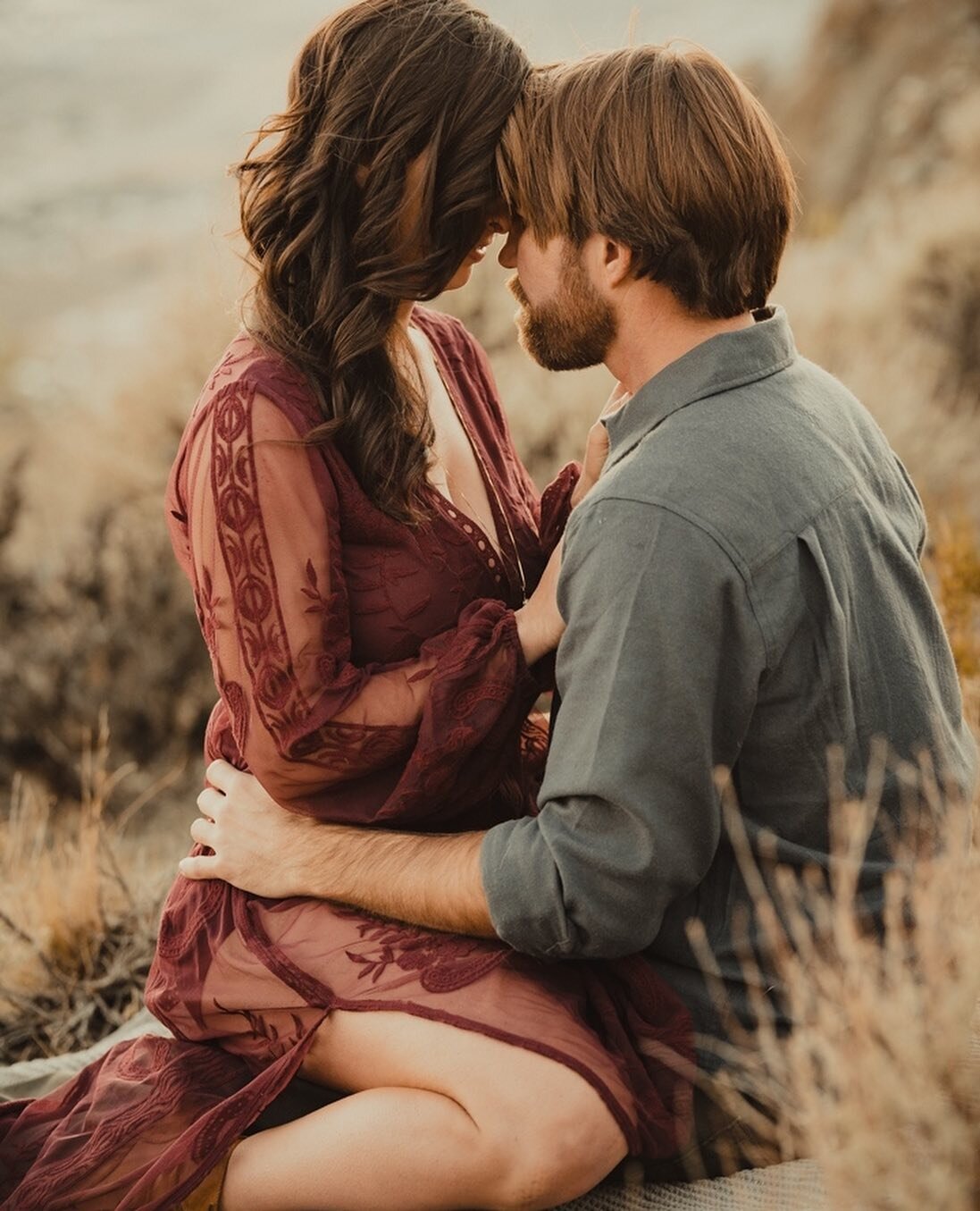 New Blog Alert🚨Link in Bio!⁠⁠
&bull;⁠⁠
&bull;⁠⁠
&bull;⁠⁠
&bull;⁠⁠
#JOPhotography #engaged #renogoldenhour #renodestinationphotographer #renoadventurephotographer #renoengagementshoot #renoengagementsession #renoengagementphotographer #chasinglight #