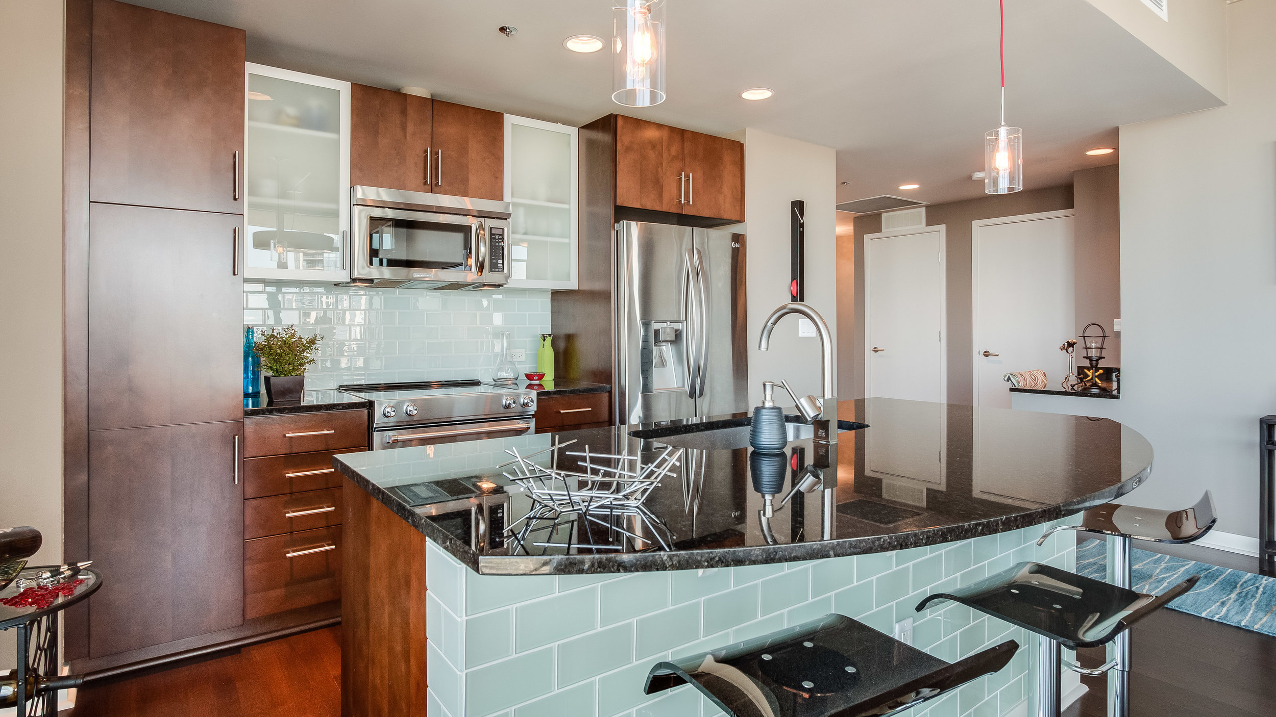 02 spire3508 Kitchen.jpg