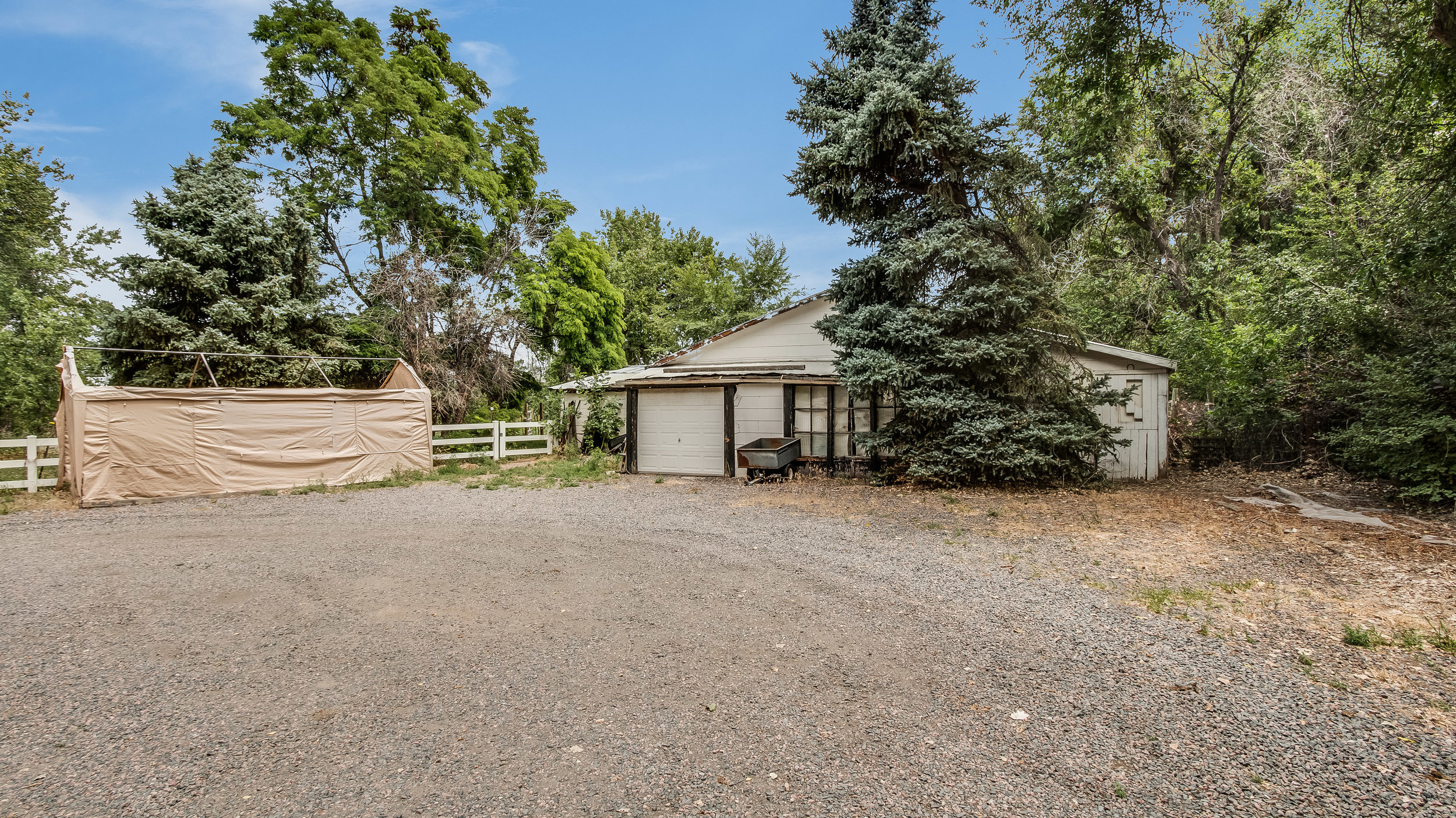 7329windermerest Barn (12).jpg