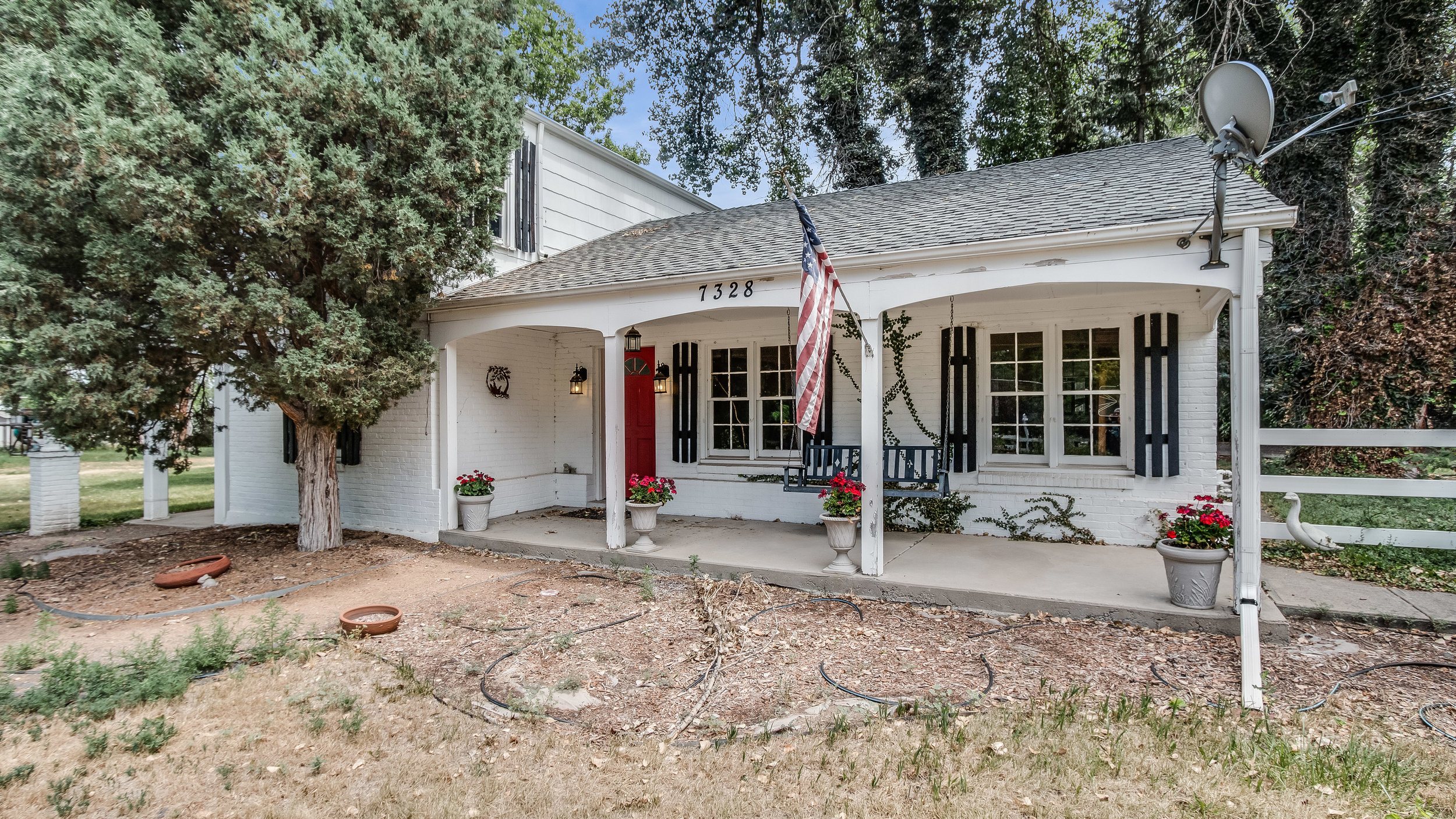 7329windermerest Front Exterior (9).jpg