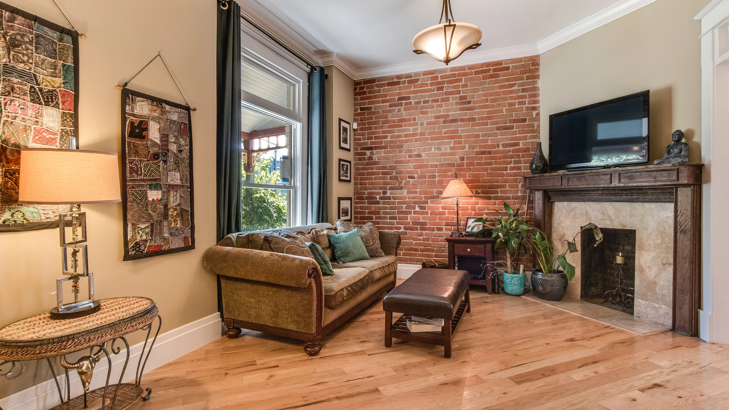 9-903E23rd.jpg