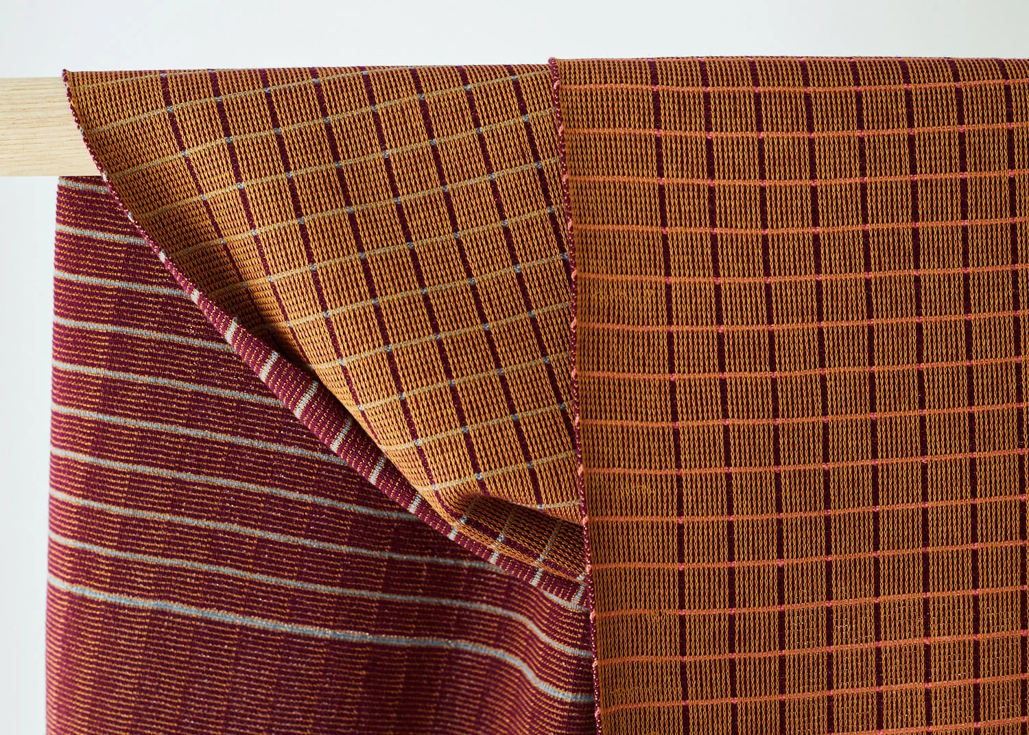 The Lines Scarf in silk and cashmere