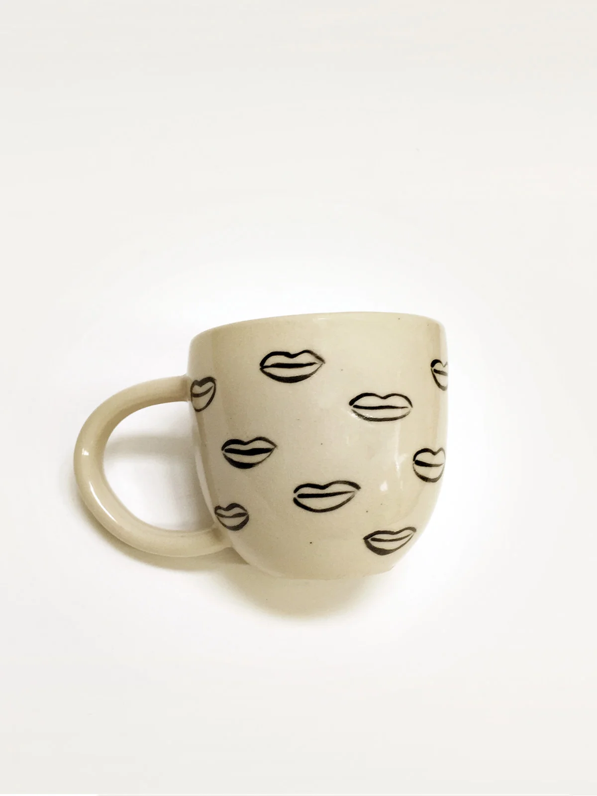 17-mug-lip-hero.jpg