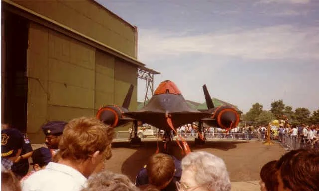 The British people loved the SR-71 Blackbird and would stand for hours just to get an autograph from one of the aircrew members. "Air Fete 85"