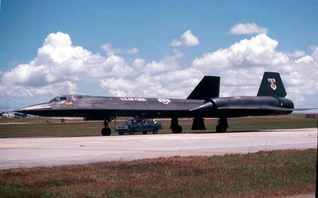 Ssgt Bob Bragg -photo of SR71A, 617976