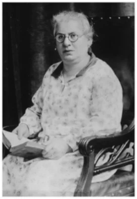 03.OmaFrieda1936.jpg