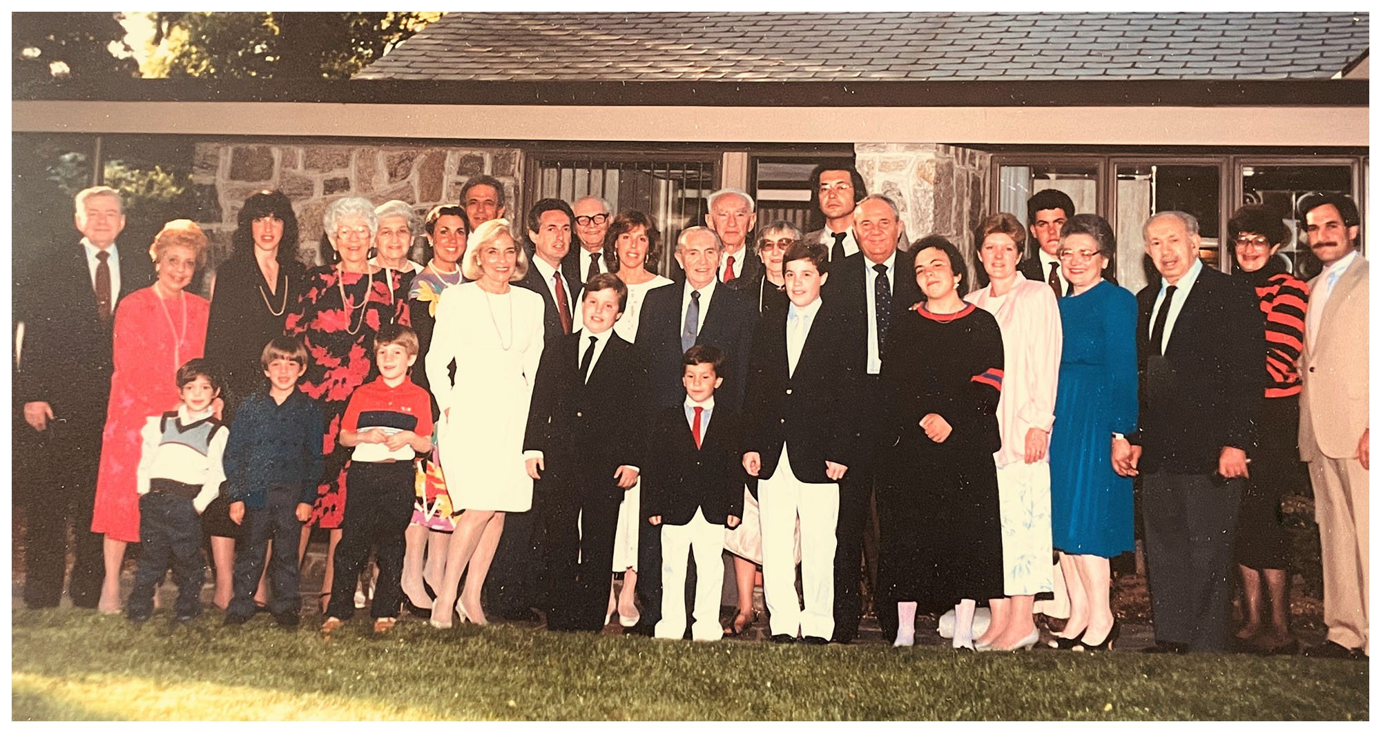 Viktor is 80, with extended family: 1987