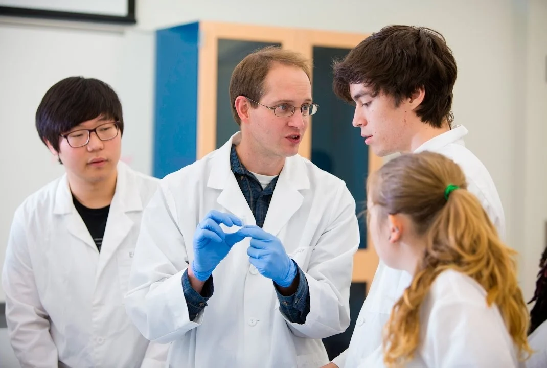 Earlham Science.jpg