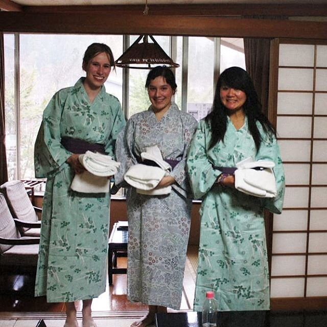 This is the time of year when JS participants usually go on the spring retreat to experience a traditional ryokan and onsen. This year, however, everyone is back in their home countries and staff are practicing &quot;social distancing&quot; in light 