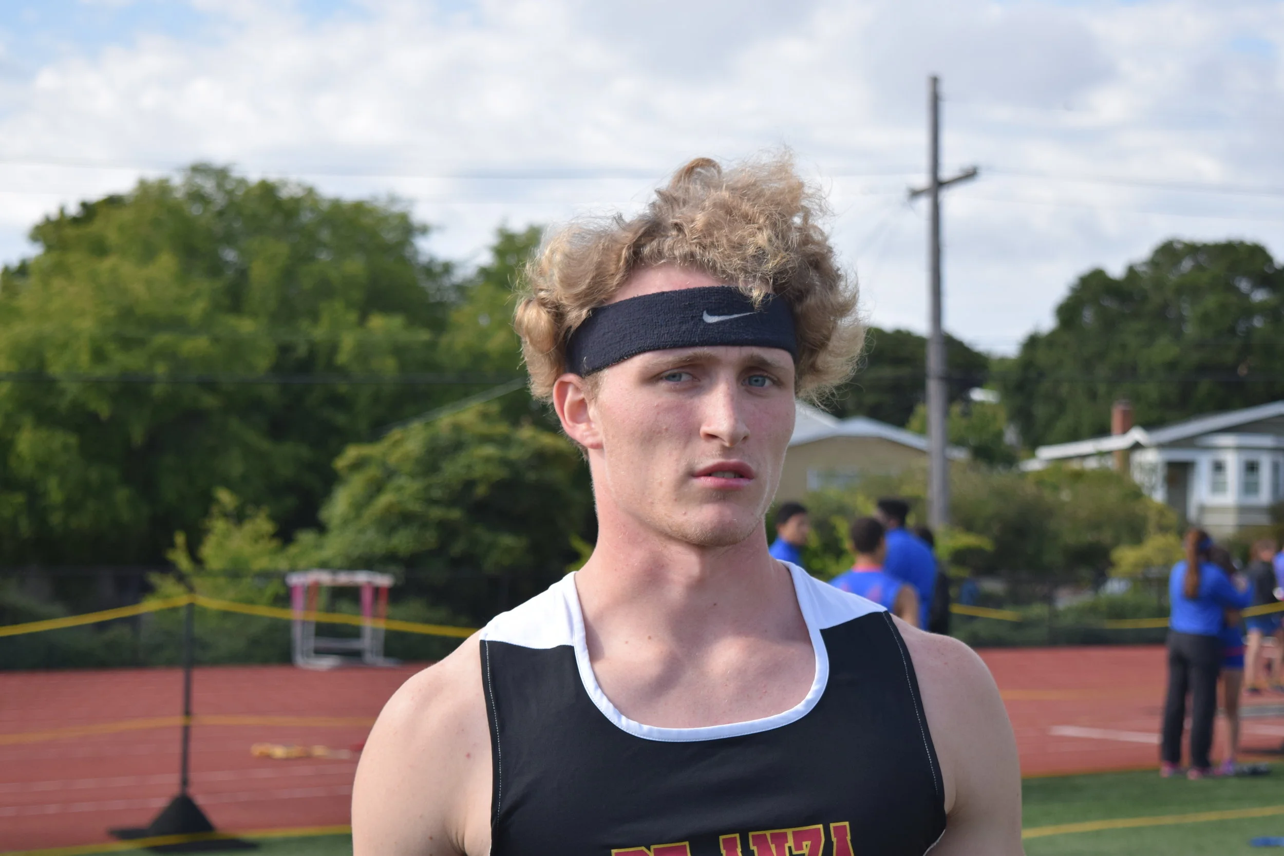 DAHS Track - League - 5-5-16 (68).JPG