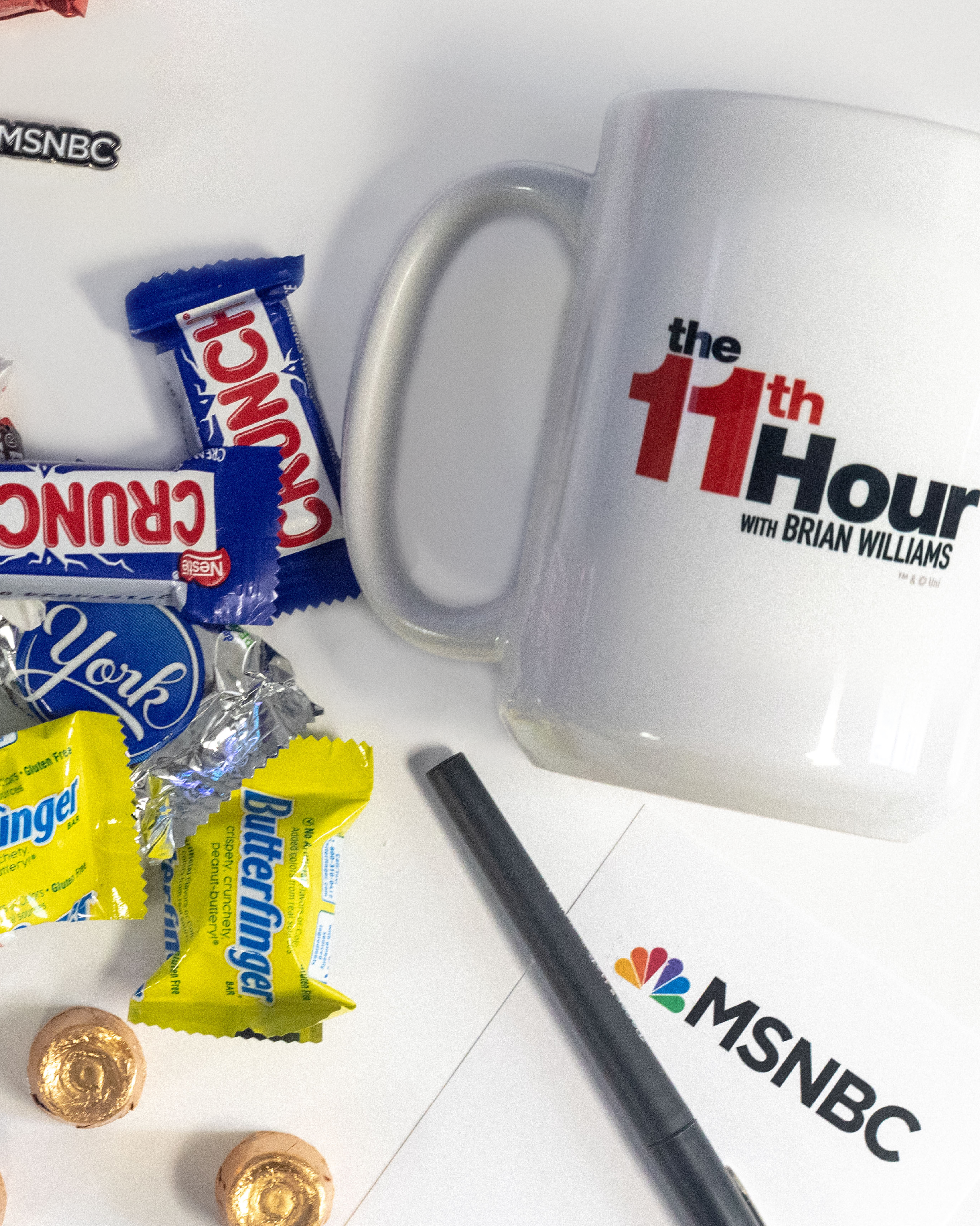 MSNBC_NewsObjects_BrianWilliams_4462_Candy_R.png