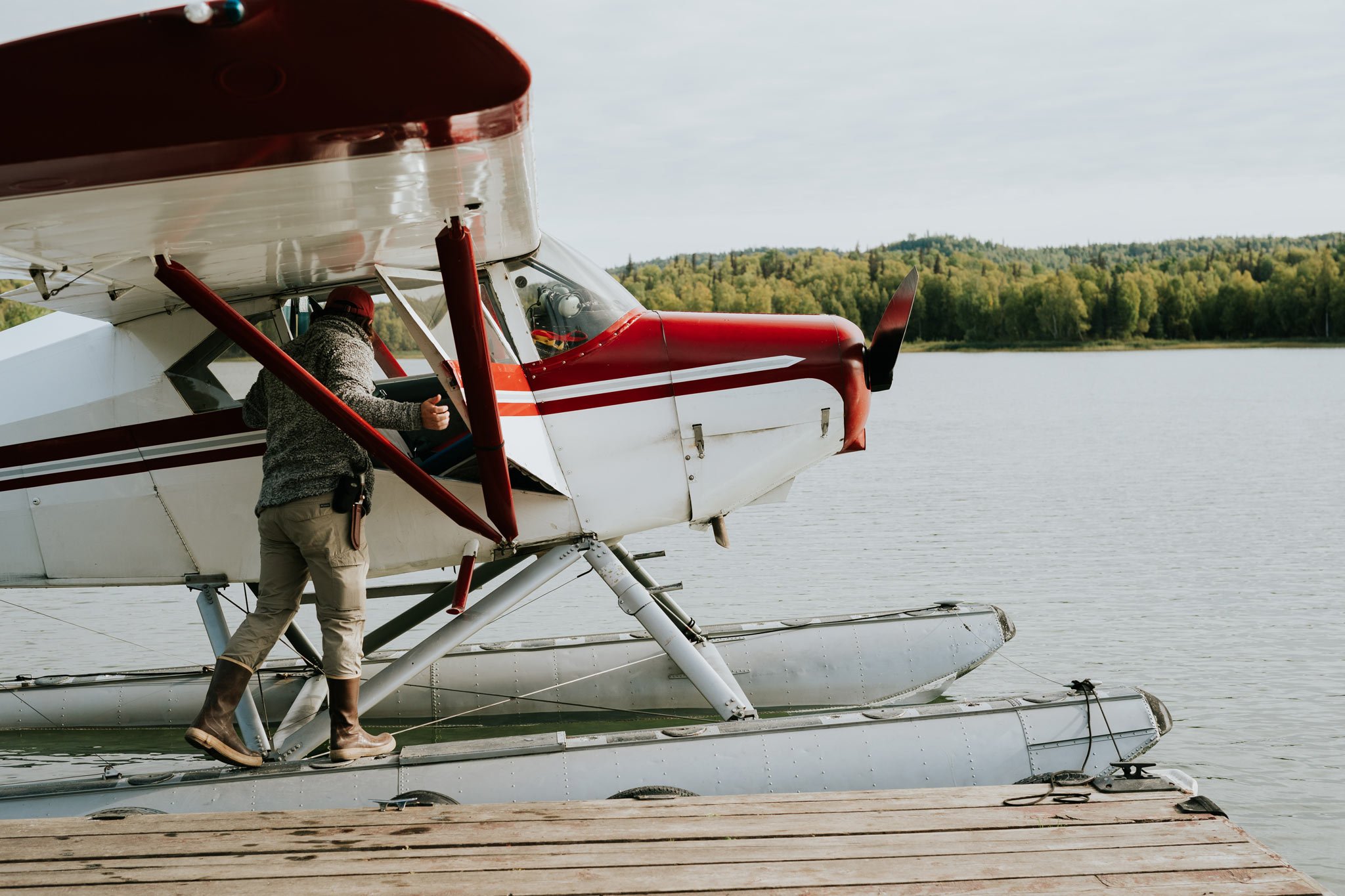 xtratuf-alaska-float-plane-1-2.jpg