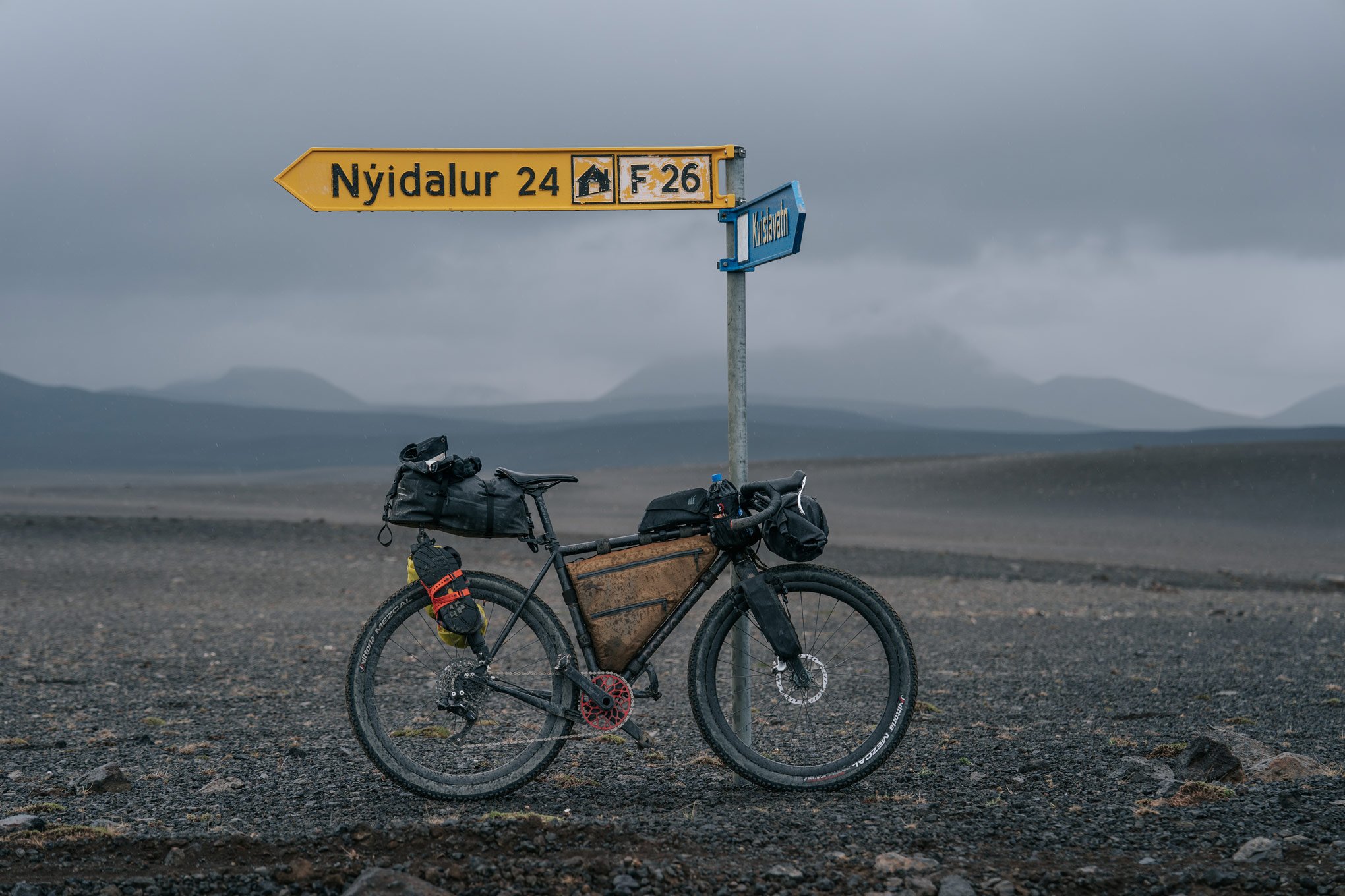 bikepacking-iceland-divide-samuel-martin-6.jpg