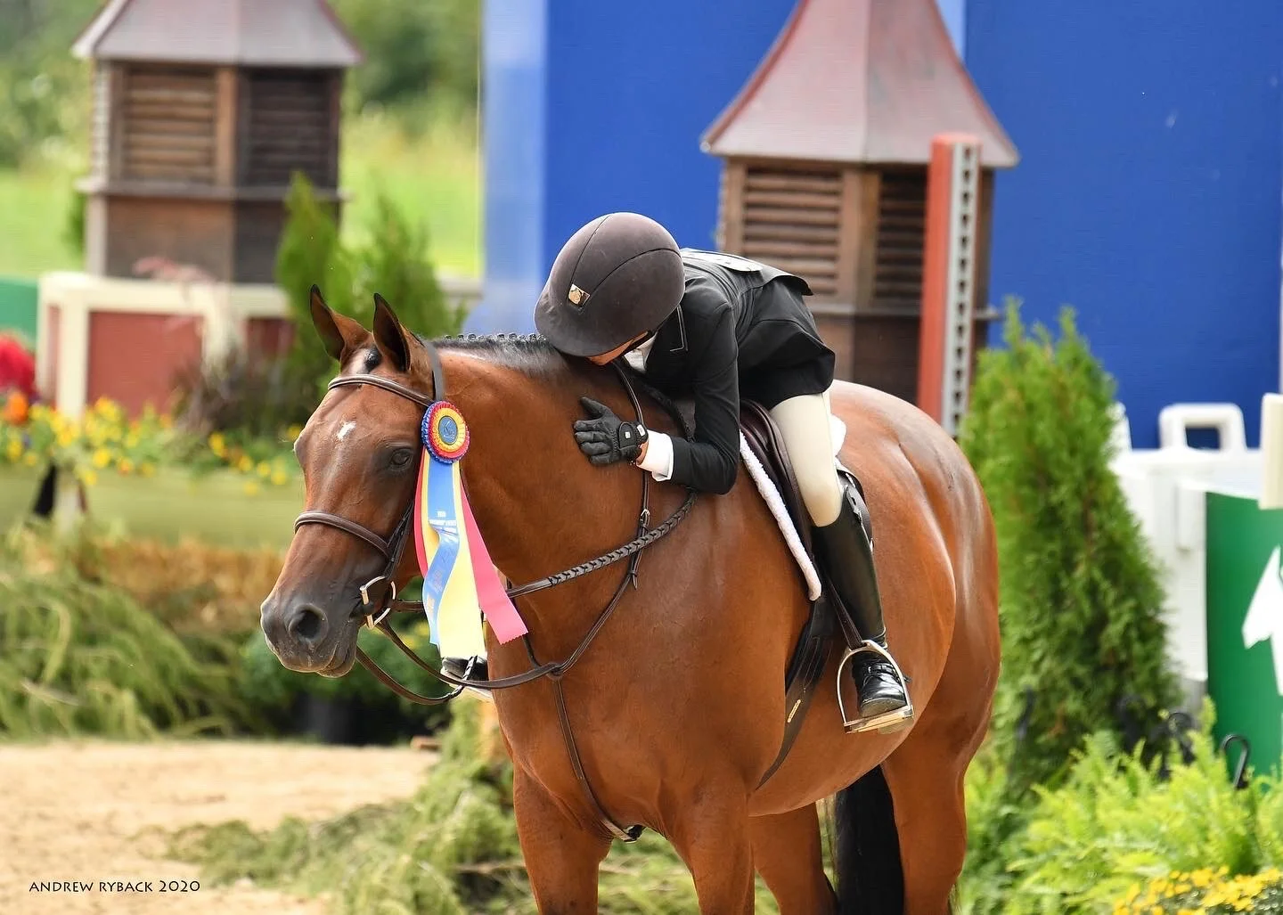 Rockette and Sterling Malnik Rock the USEF Junior Hunter Championships