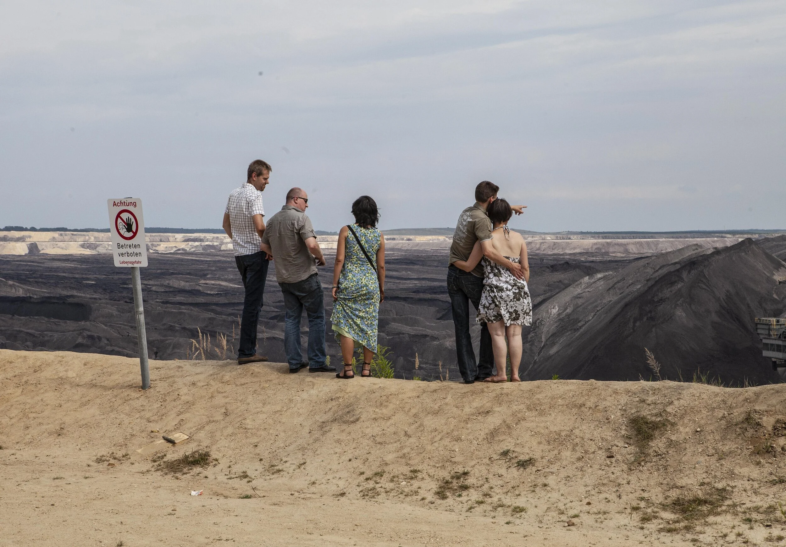 TOURISTS AT THE WELZOW-SÜD OVERLOOK POINT