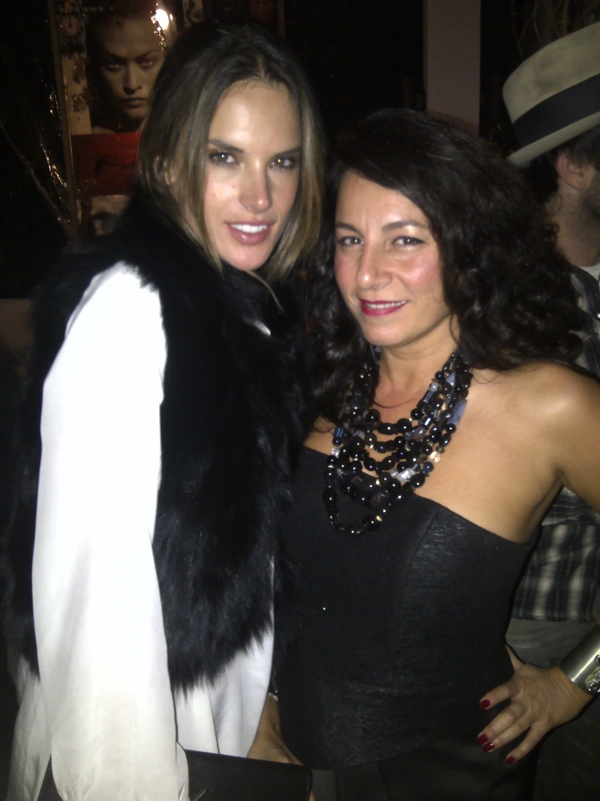 AlessandraAmbrosio_Selma Fonseca.jpg