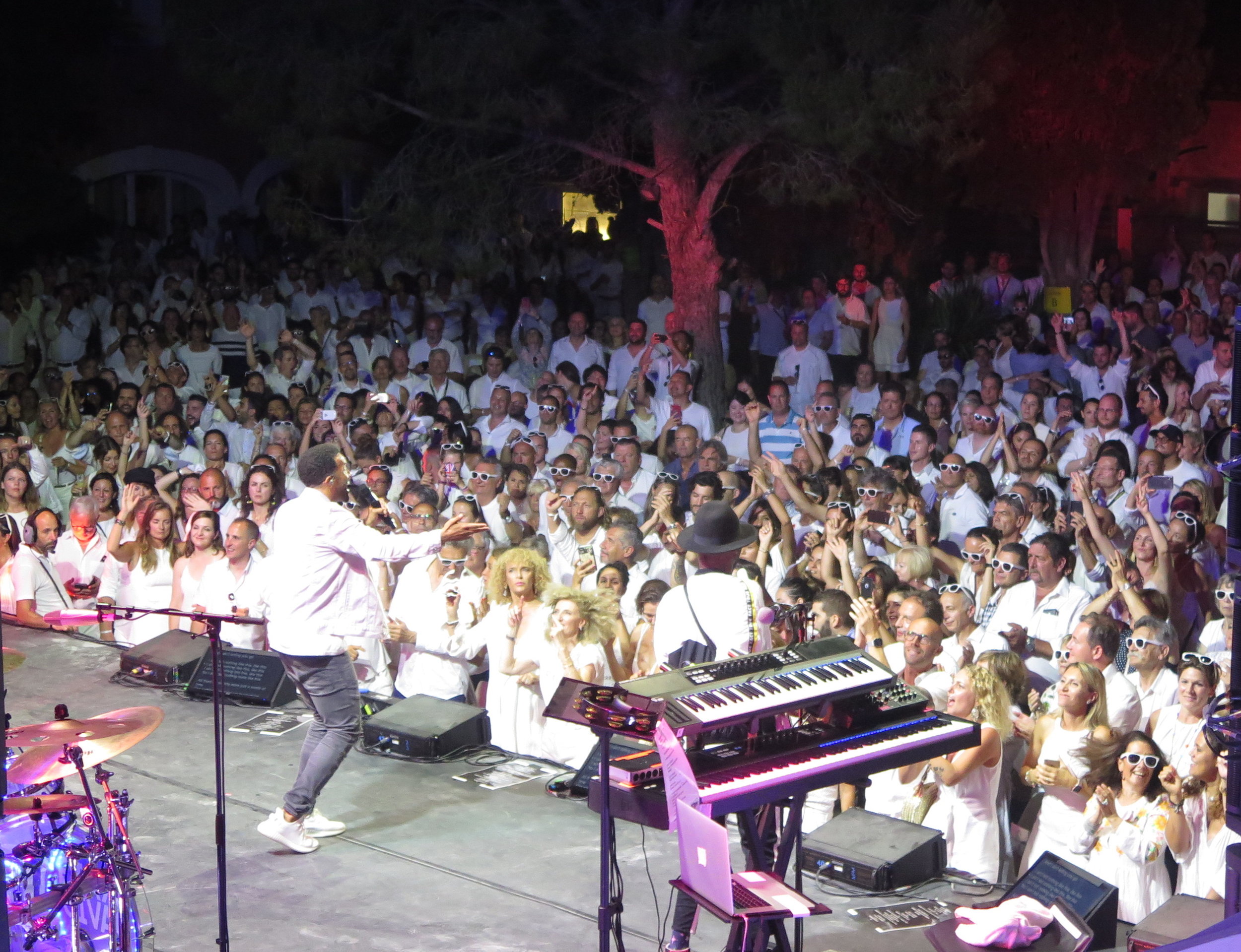 Craig David Concert and White Party. Photo by Selma Fonseca