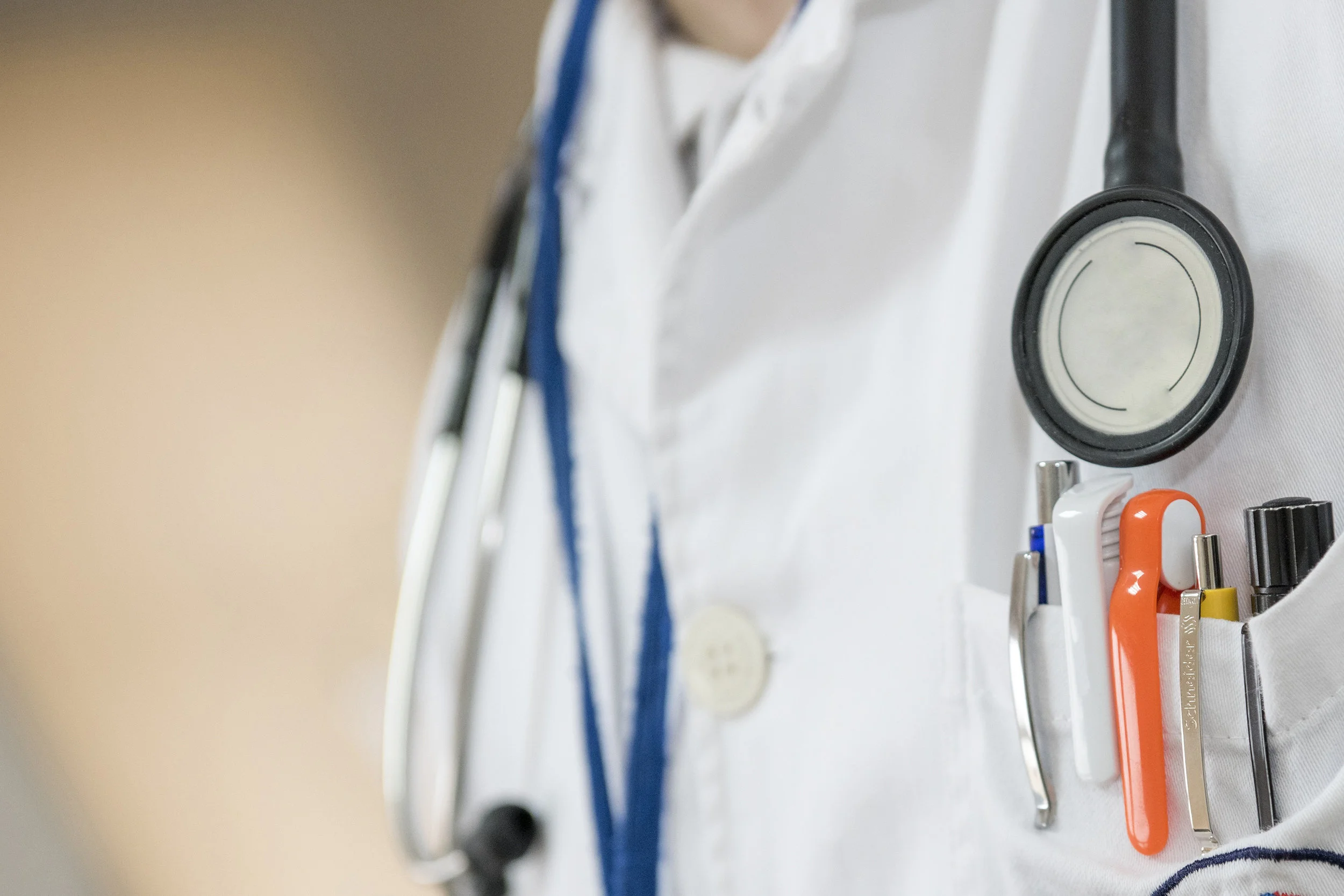 doctor-563428.jpg