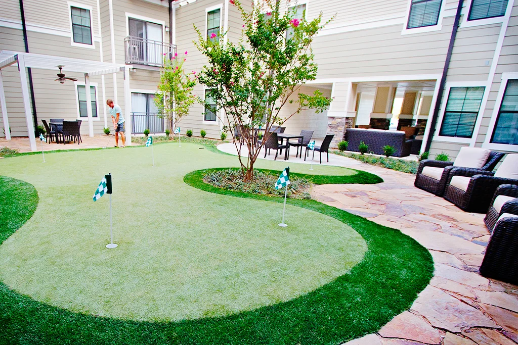 mini golf.jpg